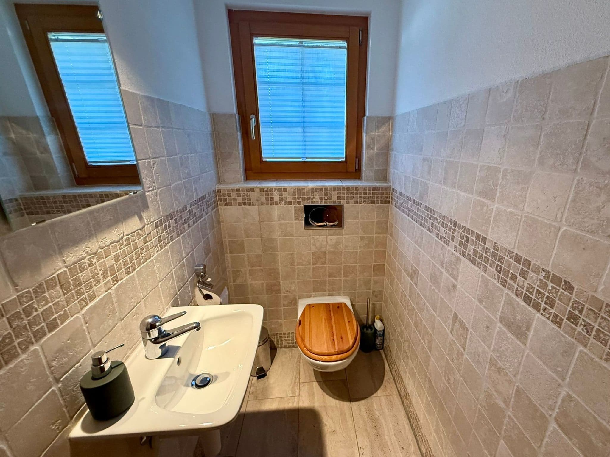 Gallery Image 12