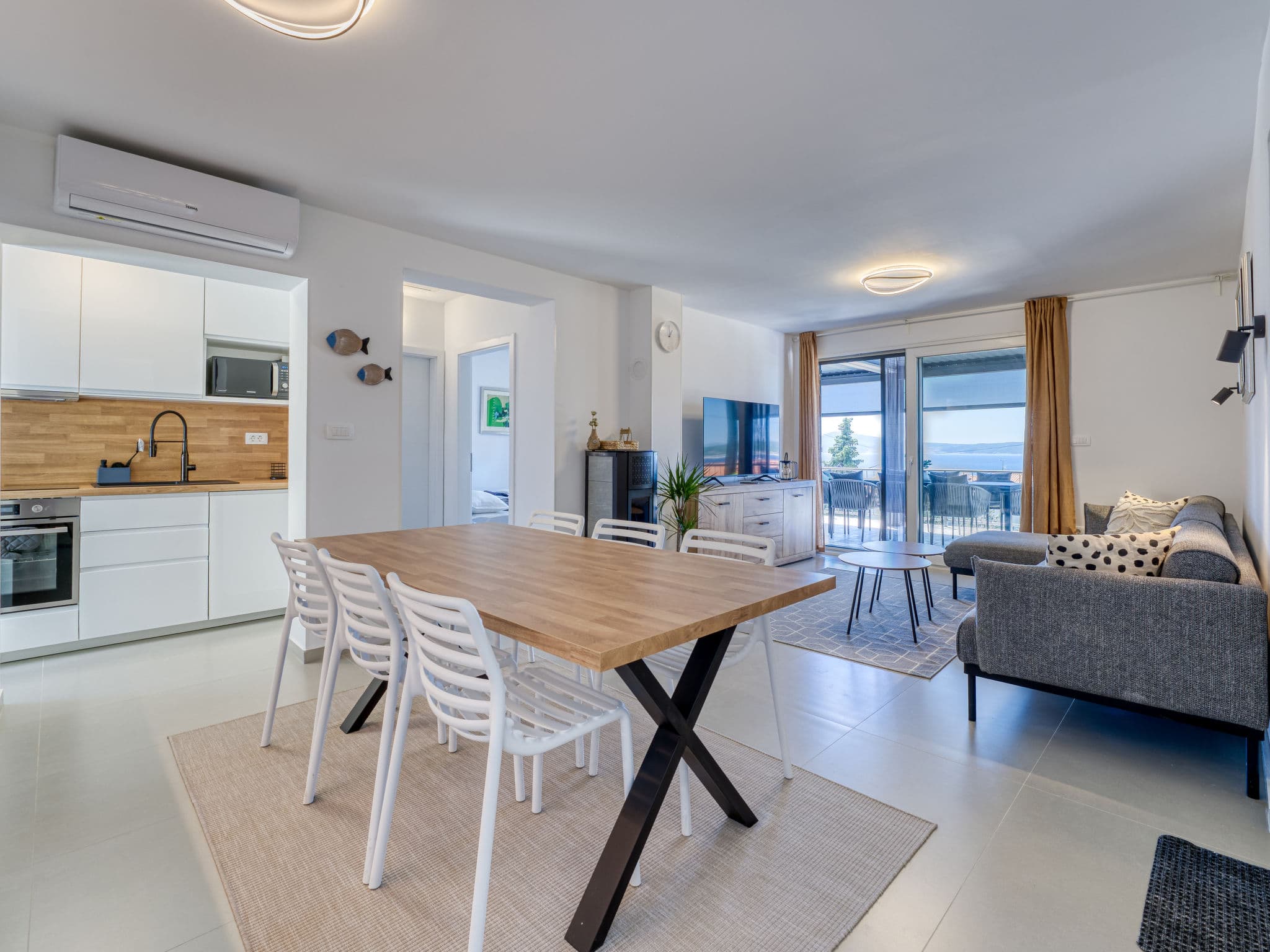 Kitchen / Dining Room