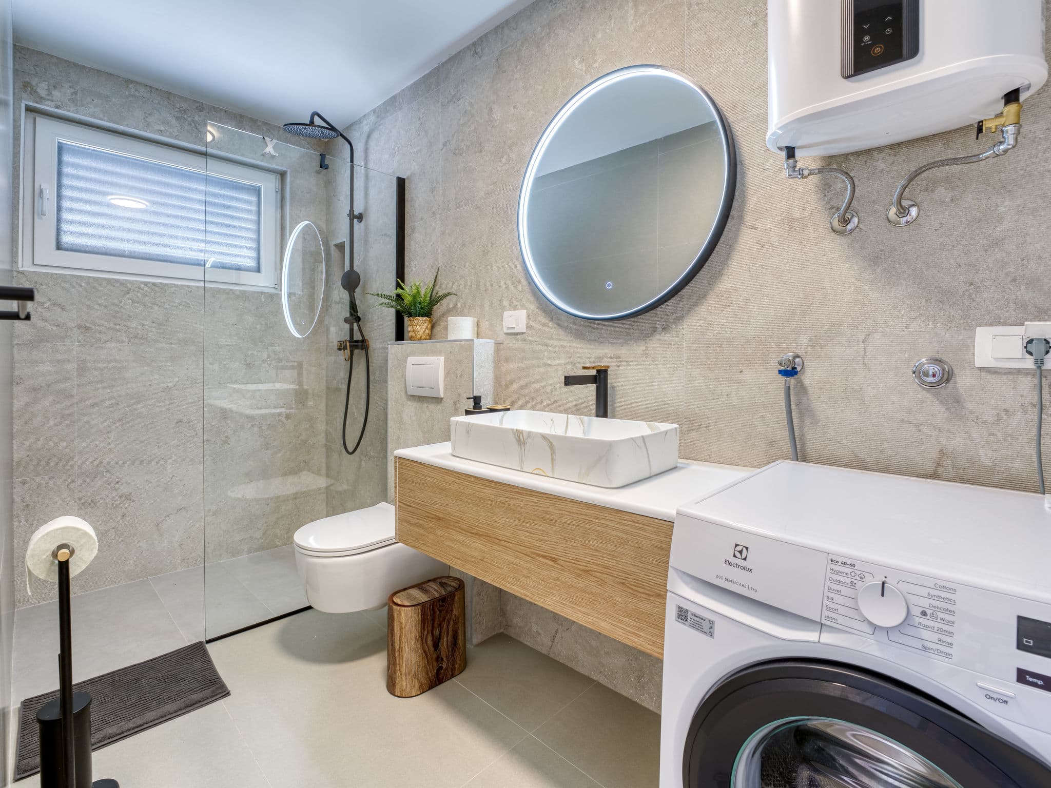 Bathroom / Wellness