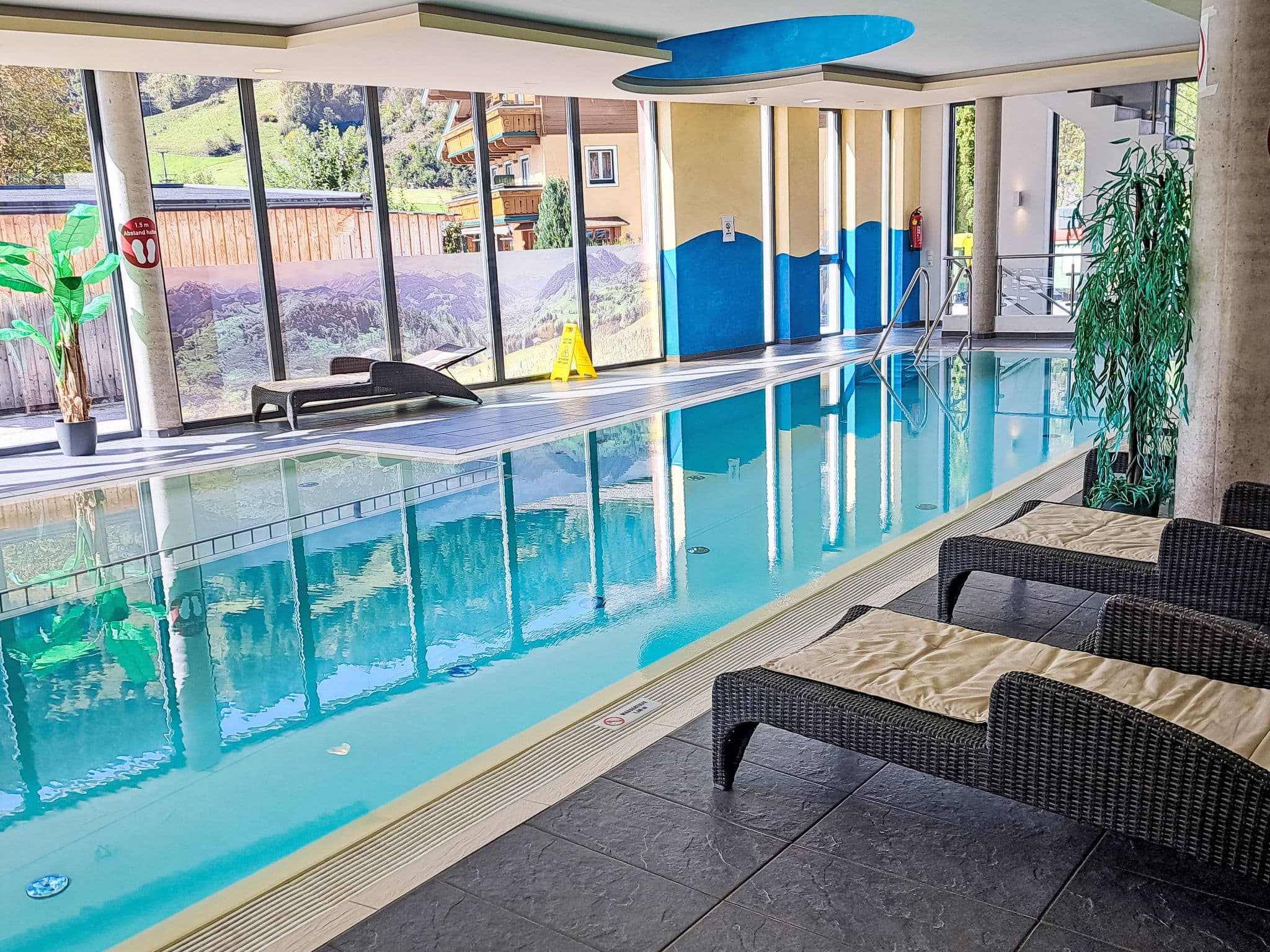 Pool Indoor