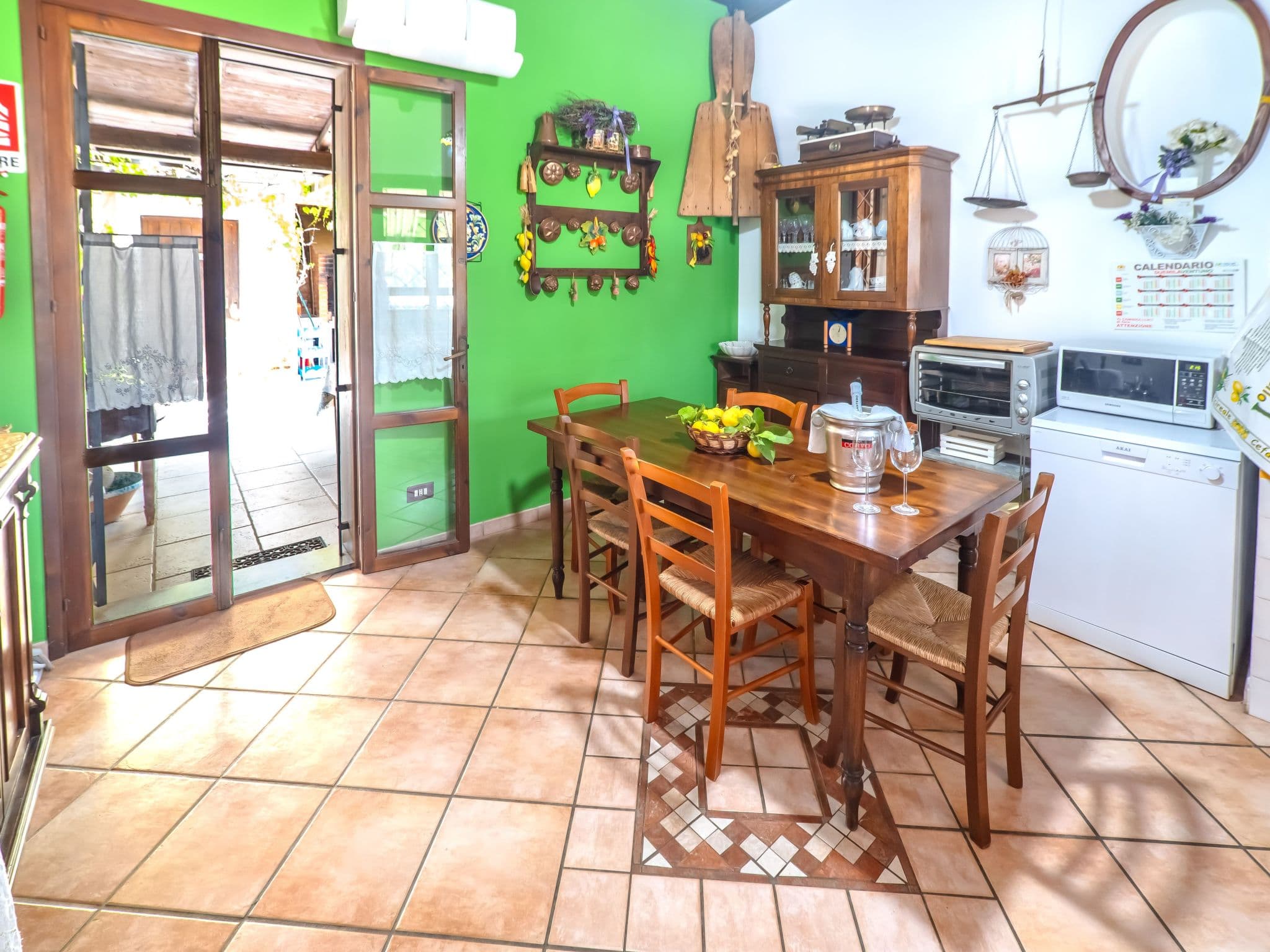 Kitchen / Dining Room