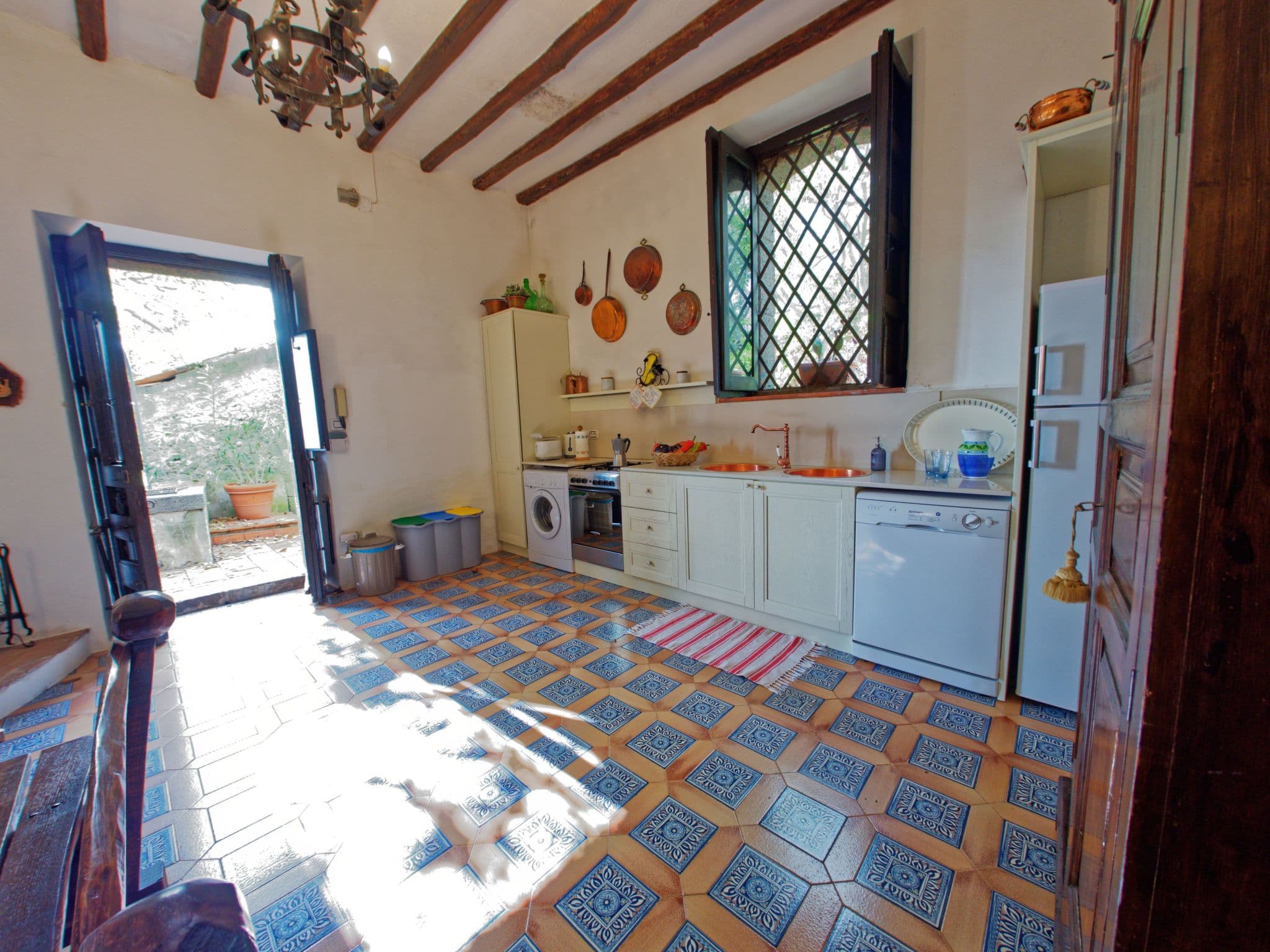 Gallery Image 13