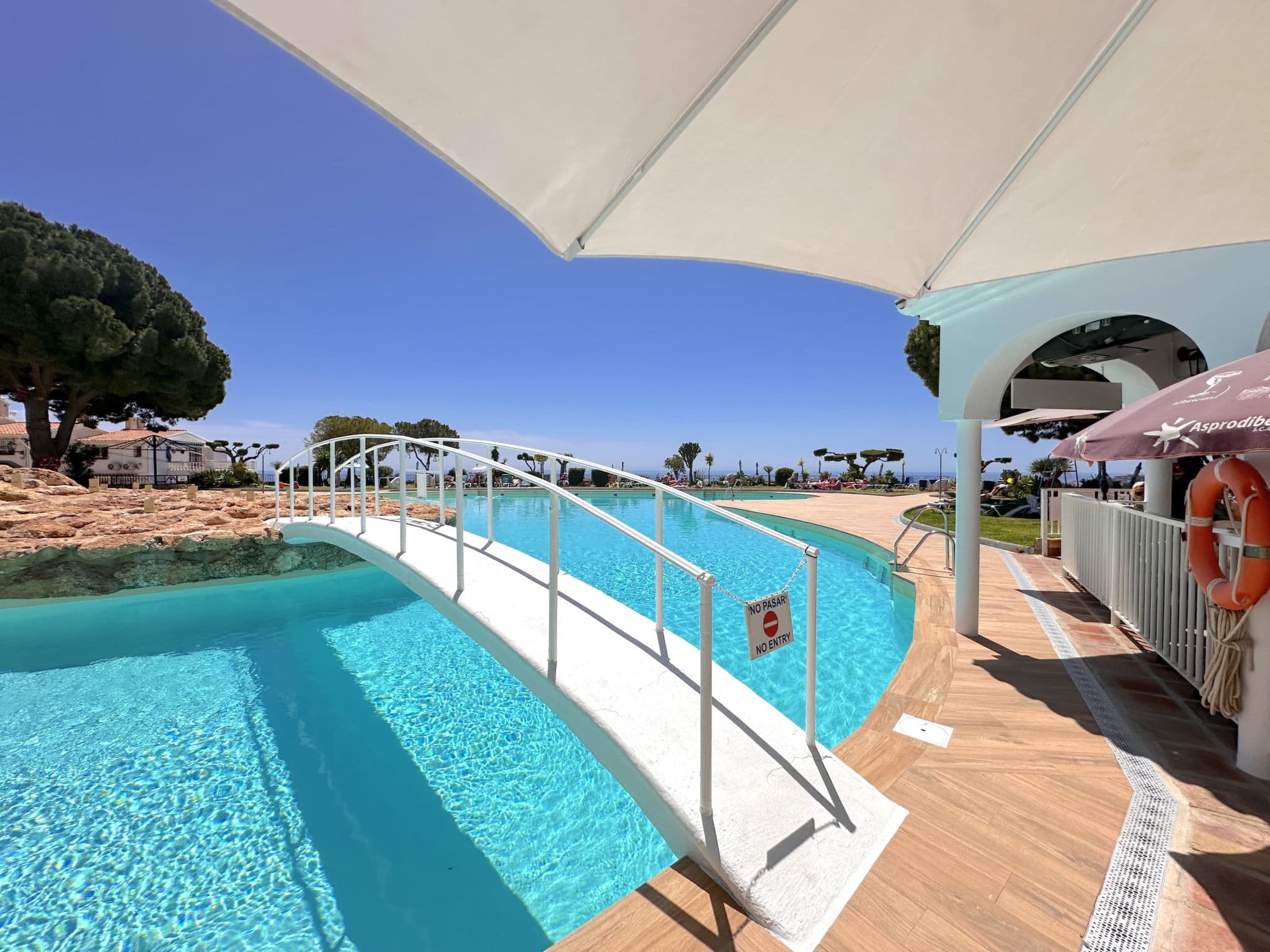 Pool Indoor