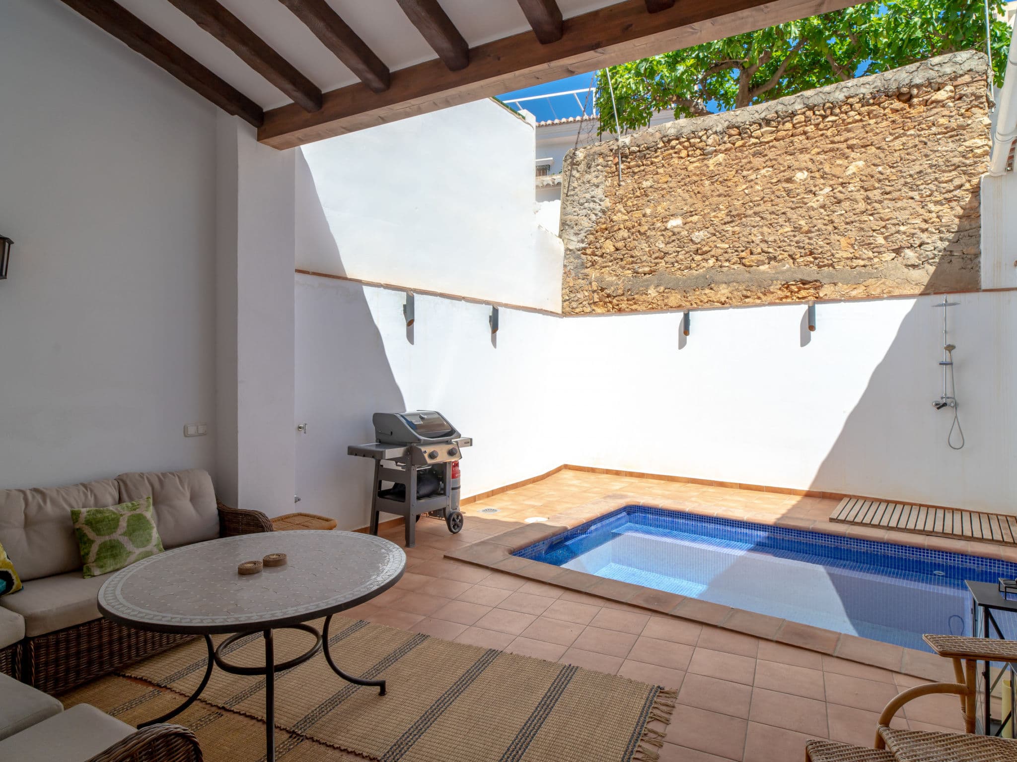 Pool Indoor