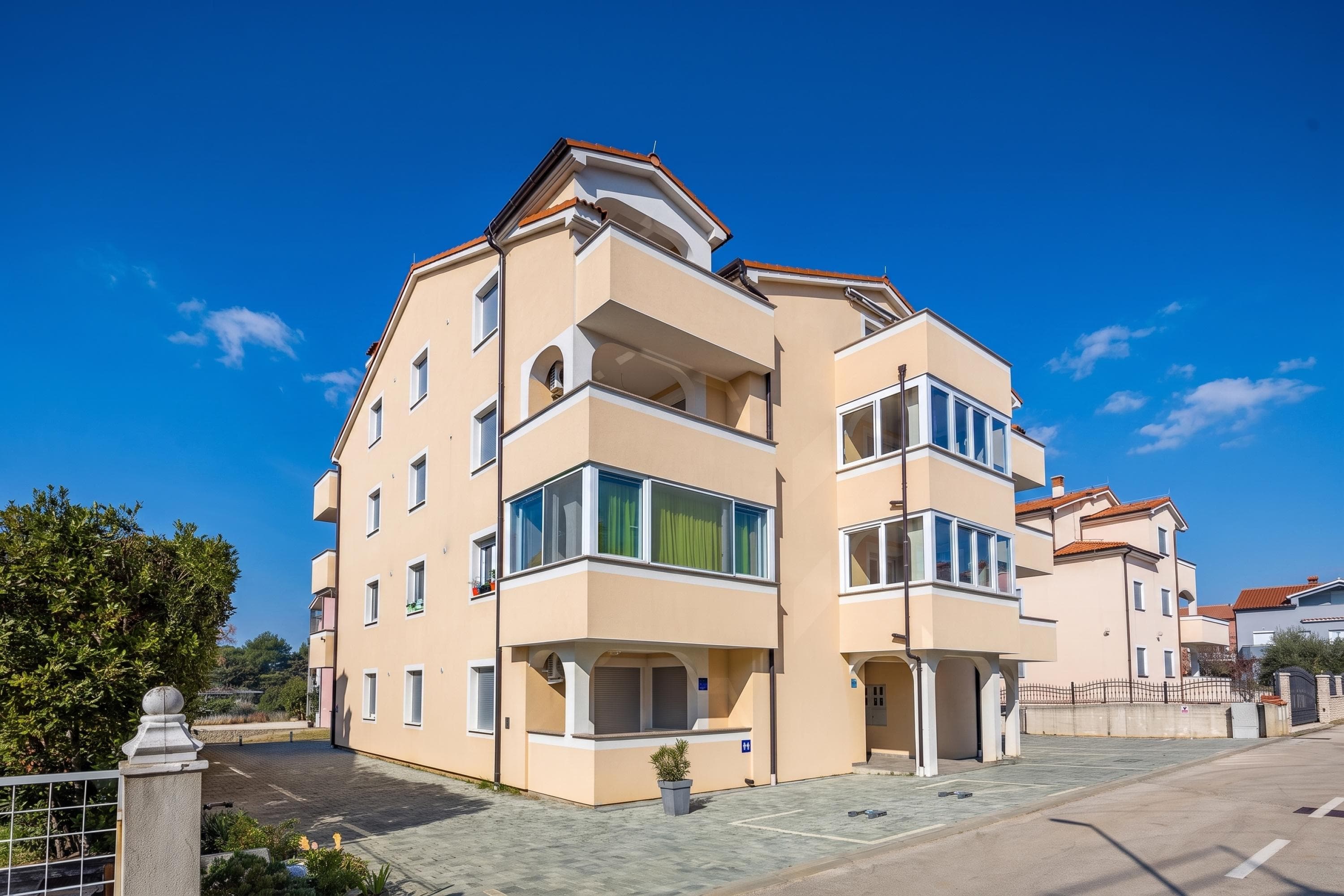 Gallery Image 23