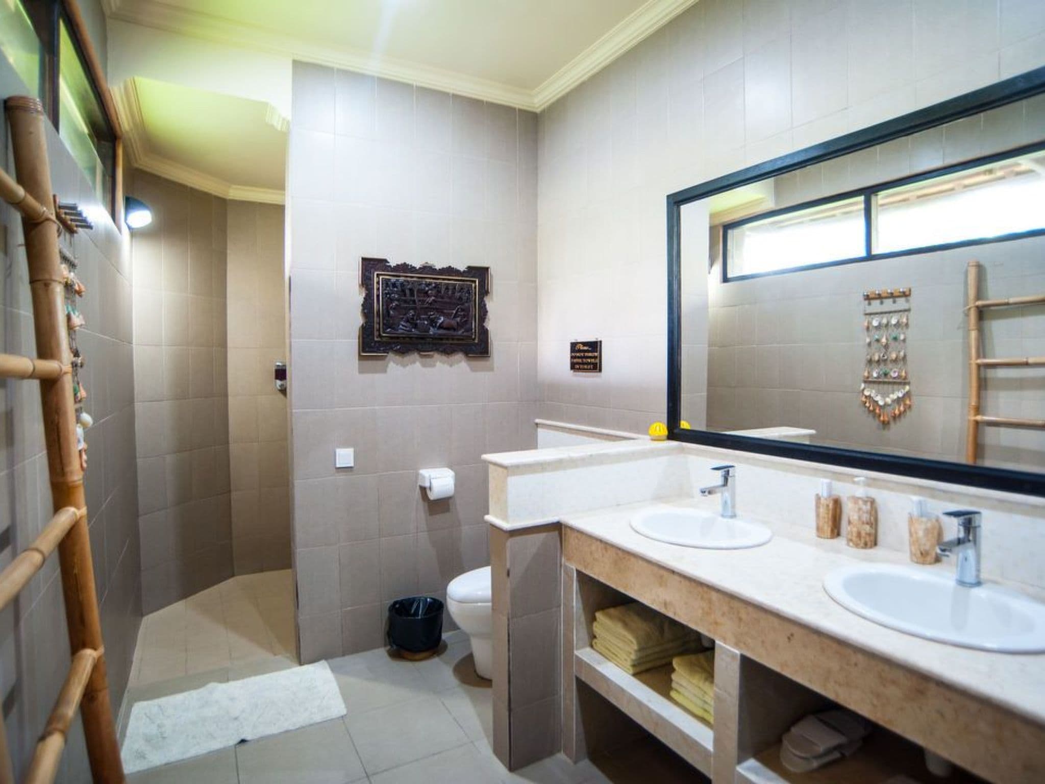 Bathroom / Wellness