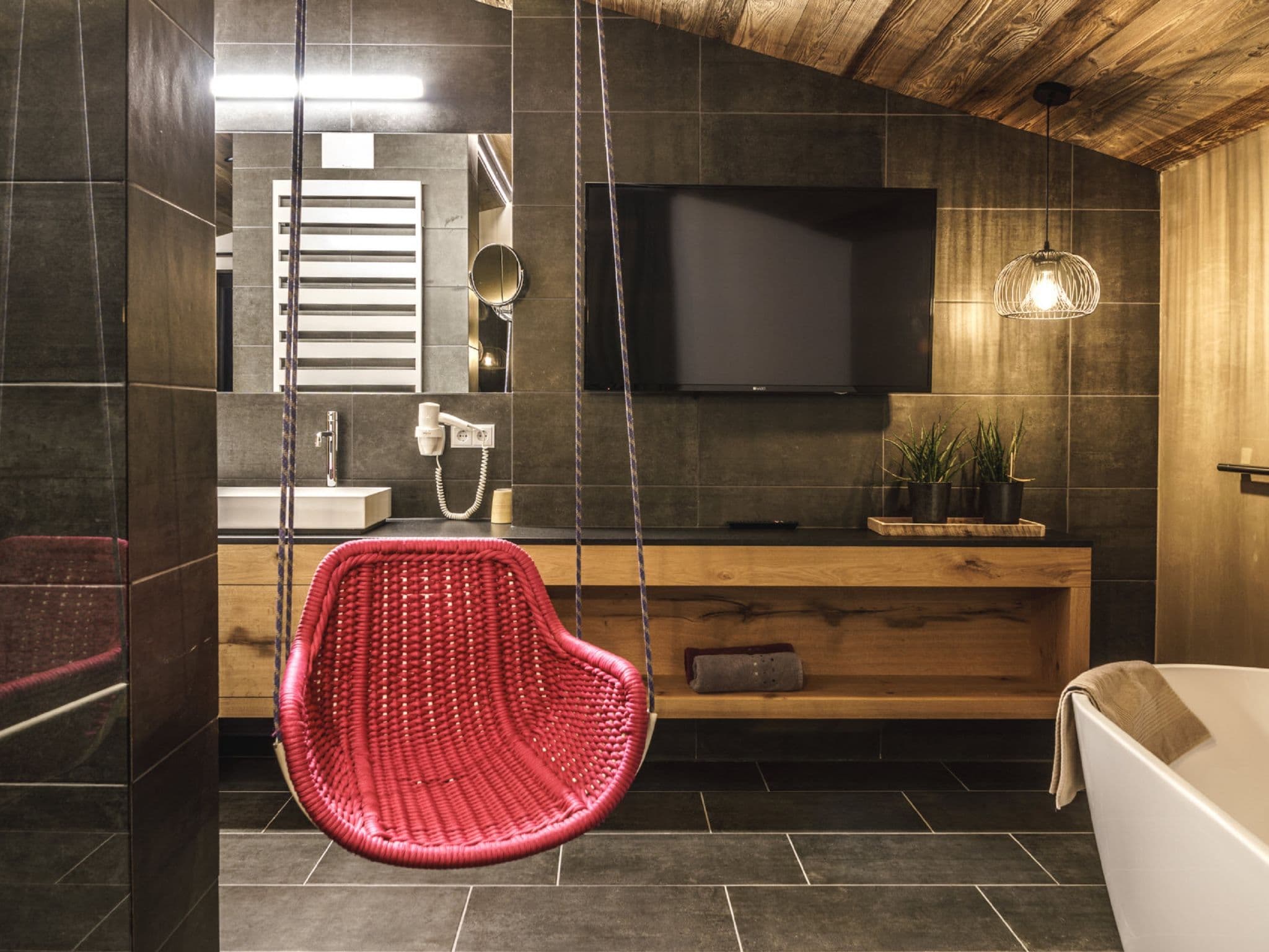 Bathroom / Wellness
