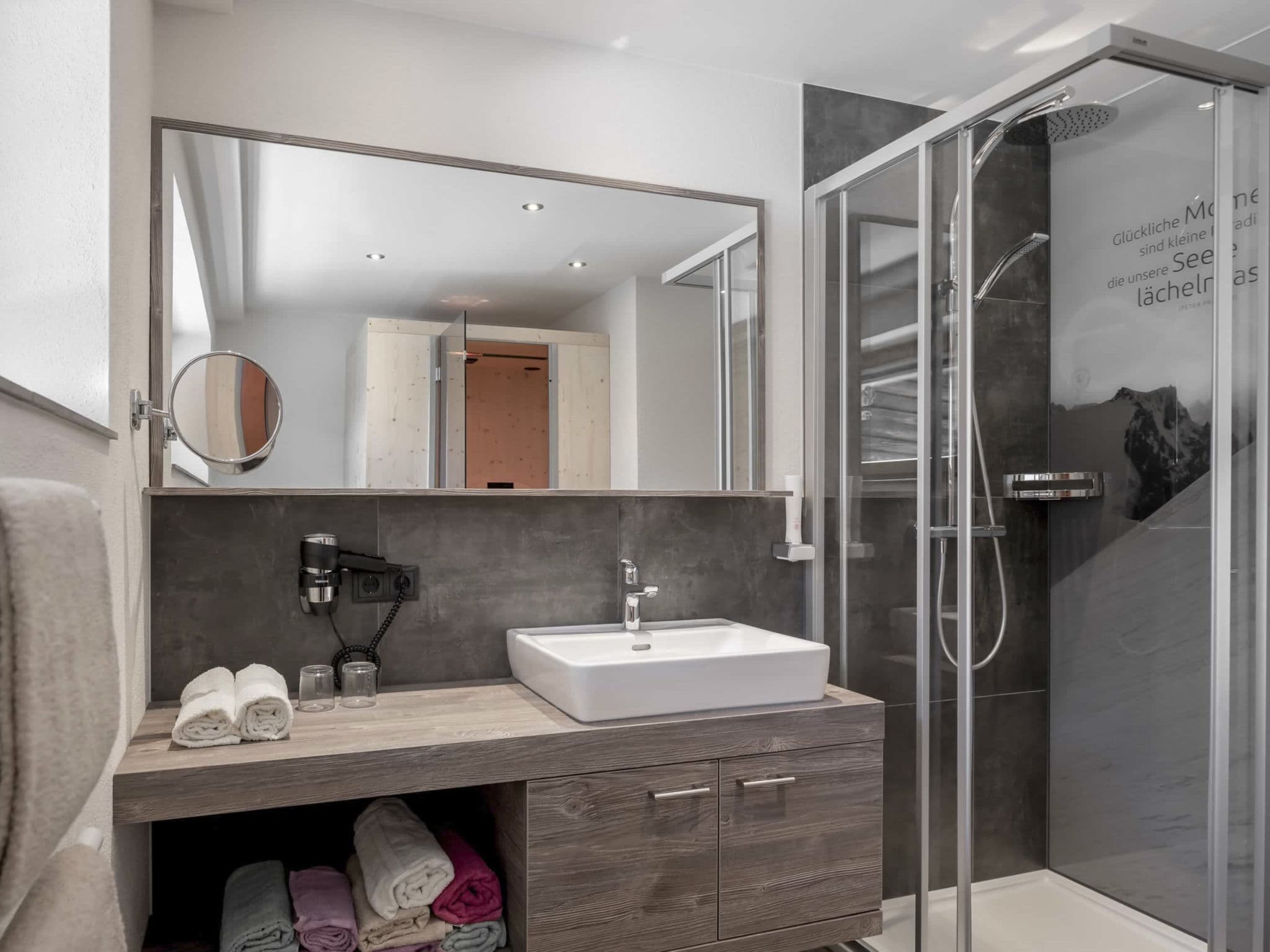 Bathroom / Wellness