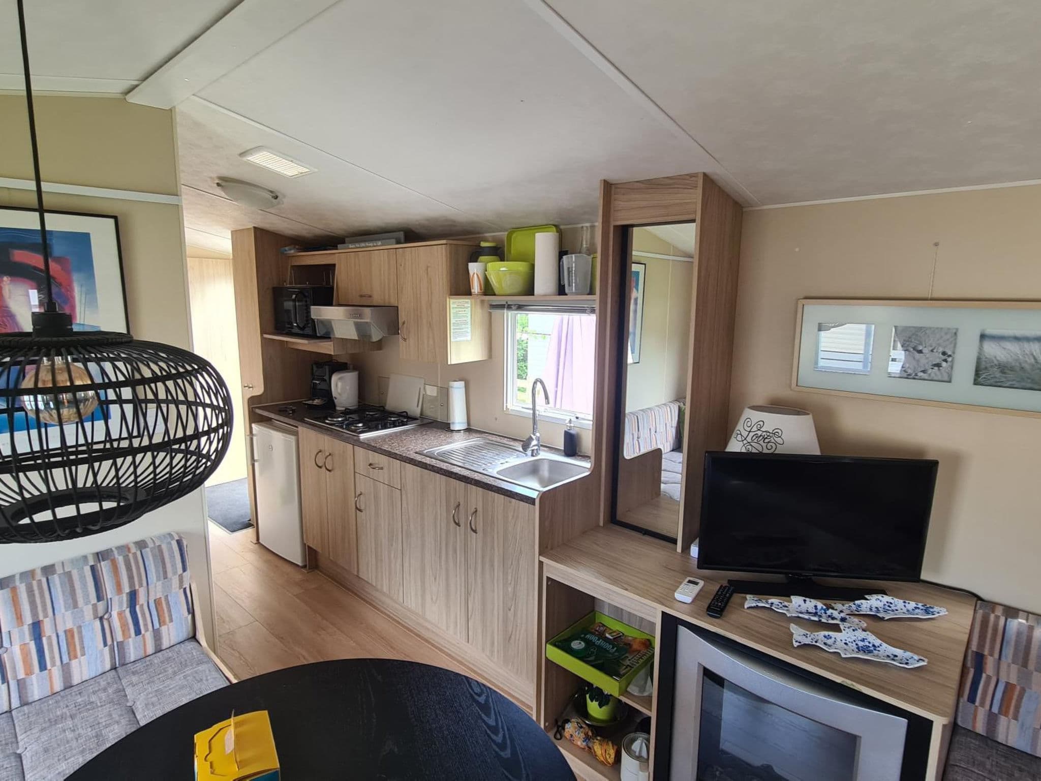Kitchen / Dining Room