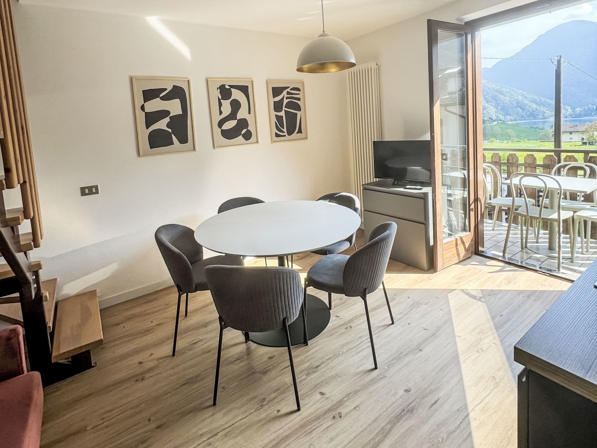 Kitchen / Dining Room