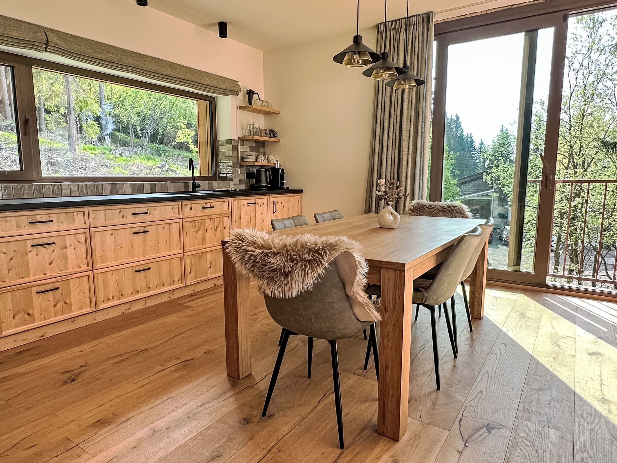 Kitchen / Dining Room
