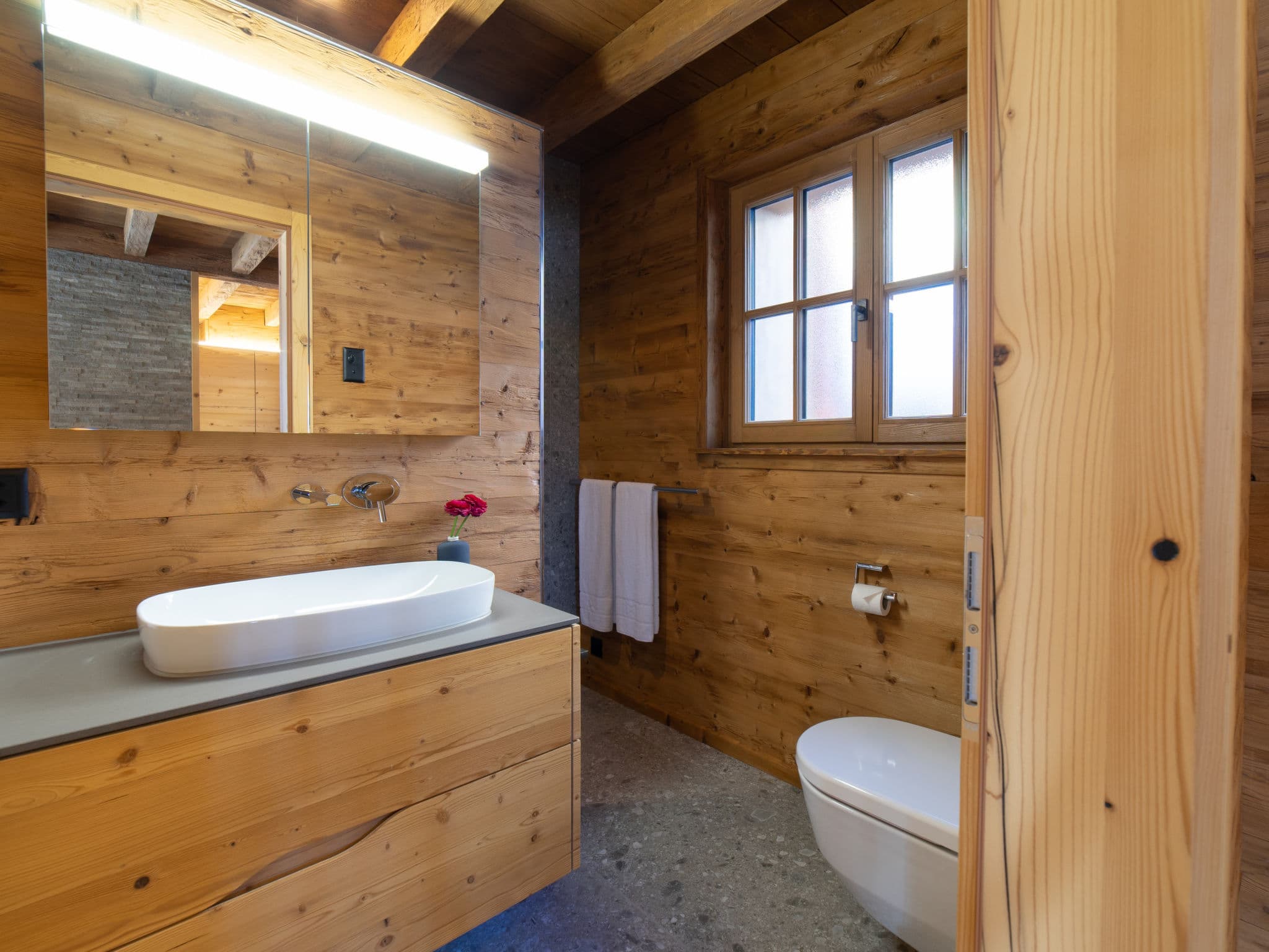 Bathroom / Wellness