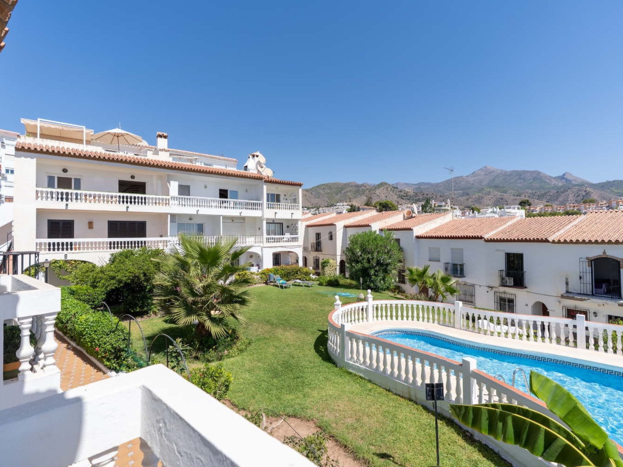 Pool Indoor