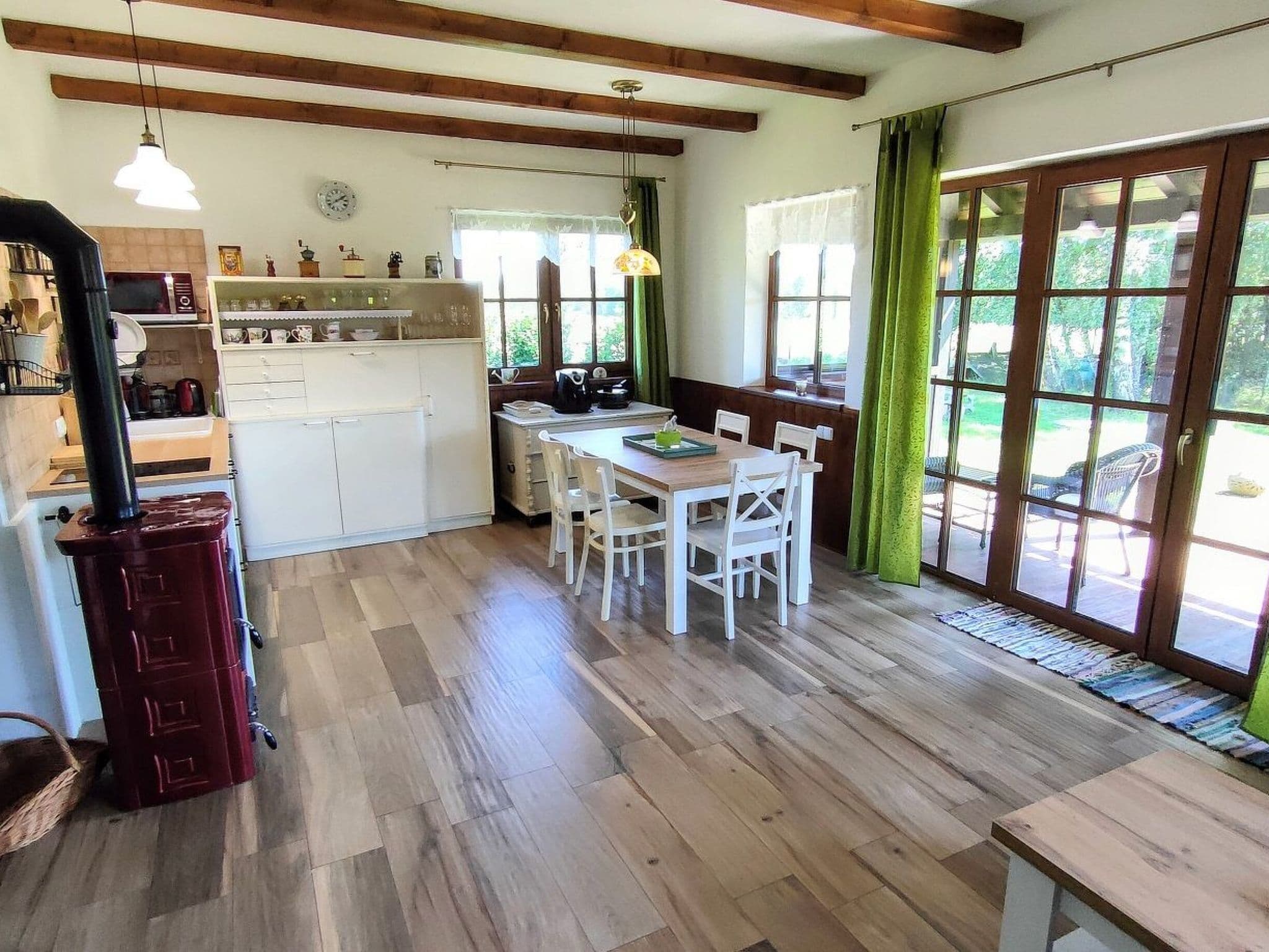 Kitchen / Dining Room