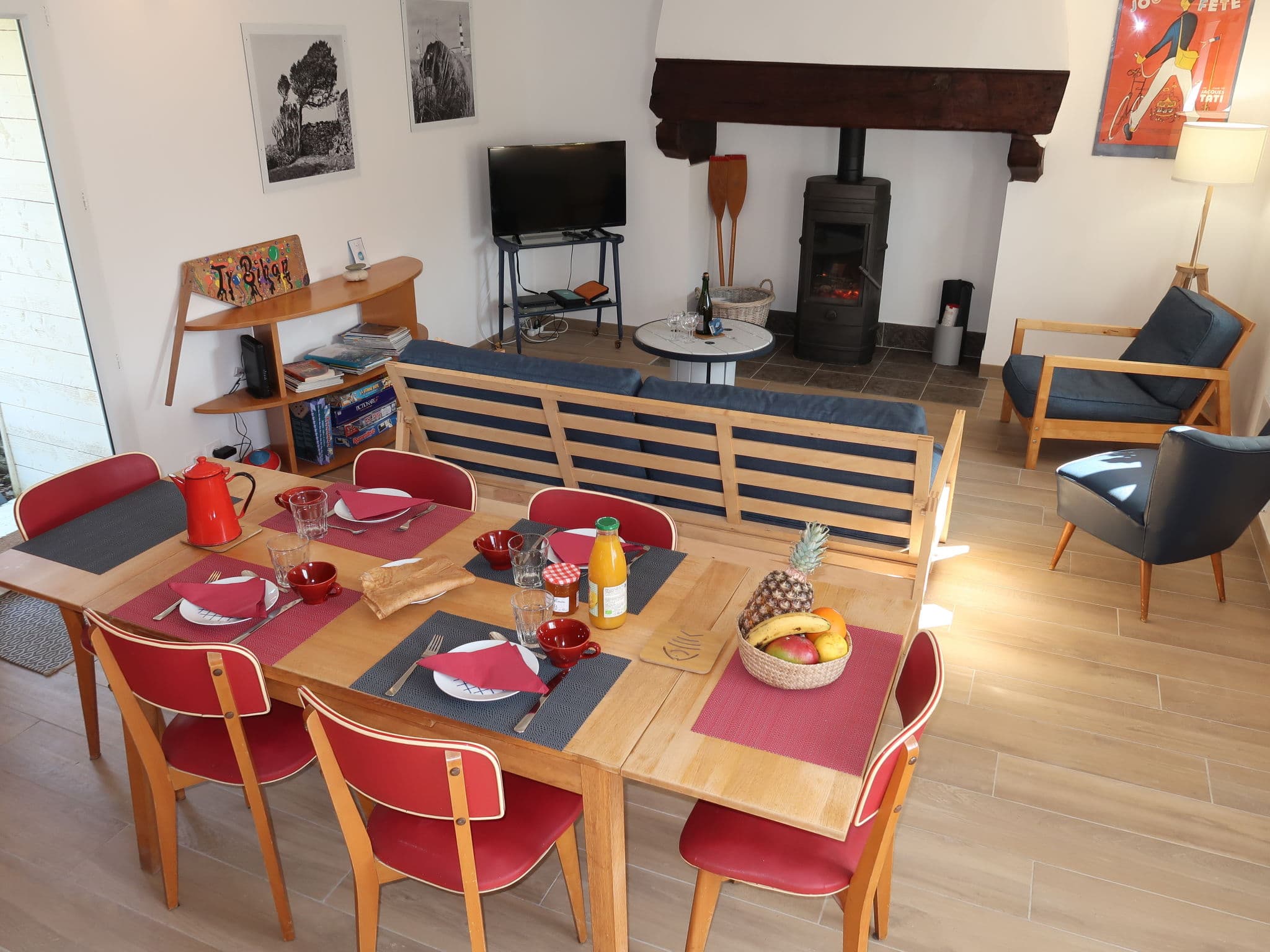 Kitchen / Dining Room