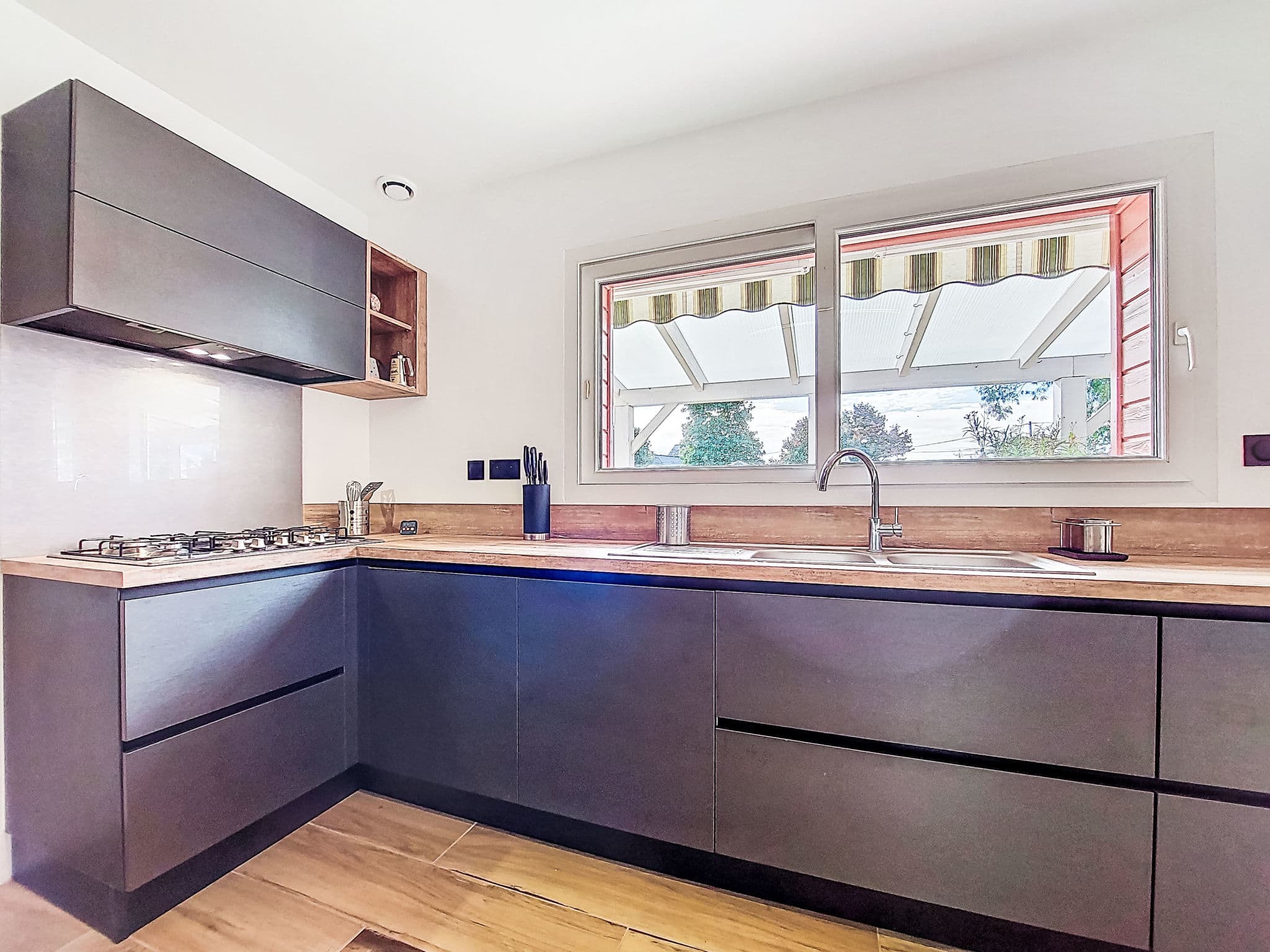 Kitchen / Dining Room