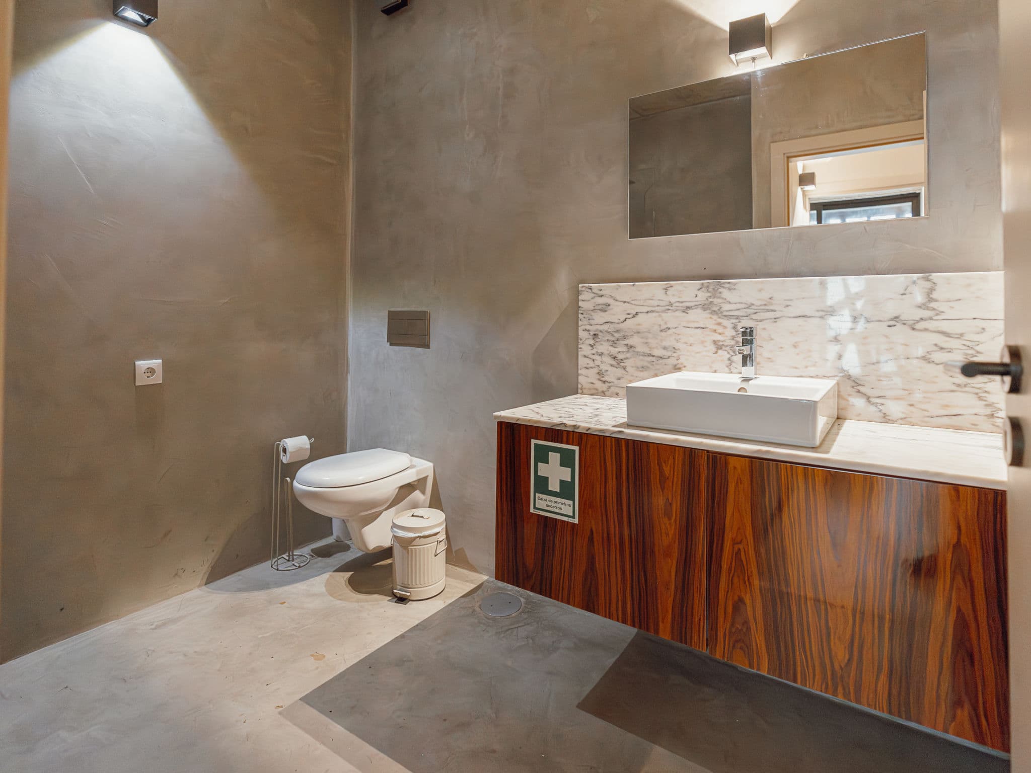 Bathroom / Wellness