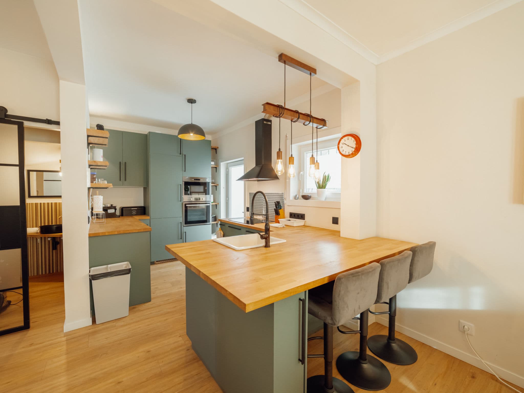 Kitchen / Dining Room
