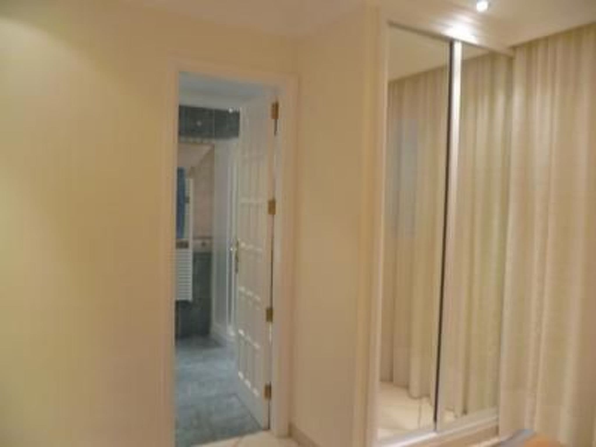 Gallery Image 30