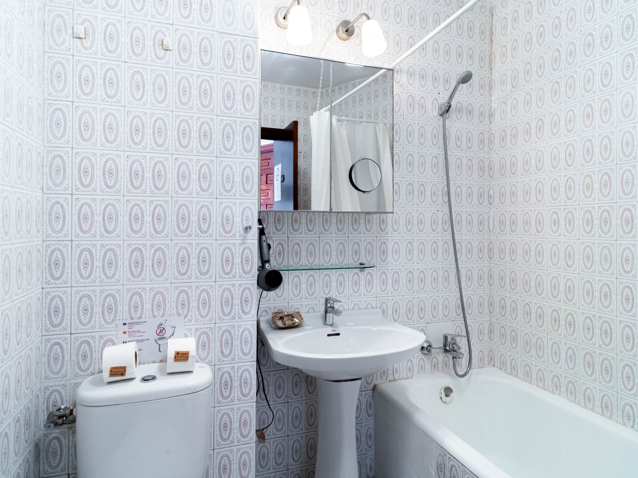 Bathroom / Wellness