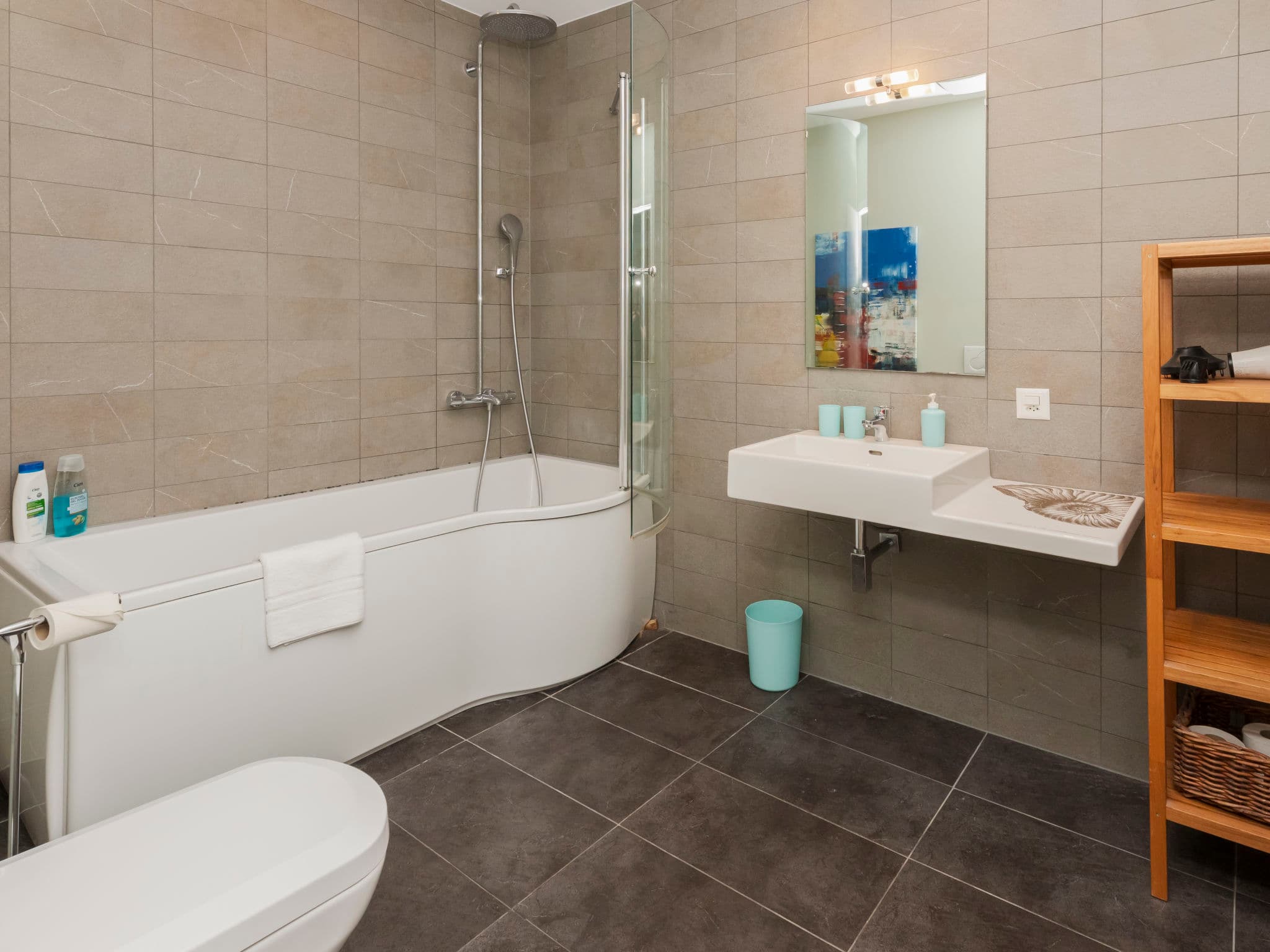 Bathroom / Wellness