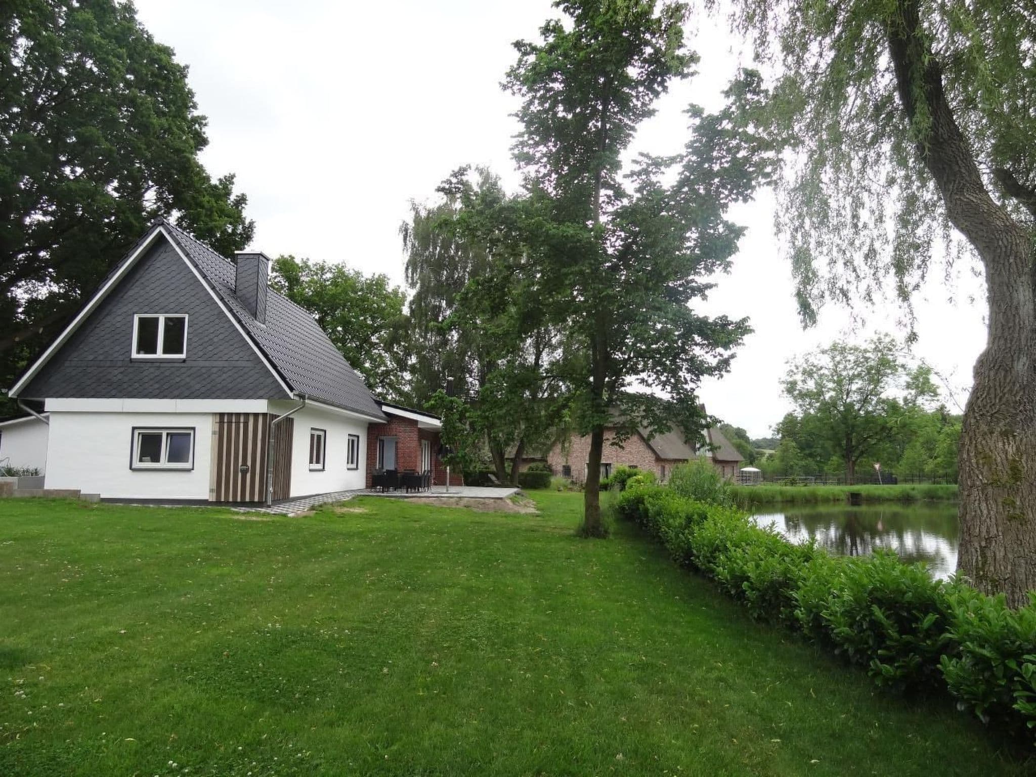 Gallery Image 13