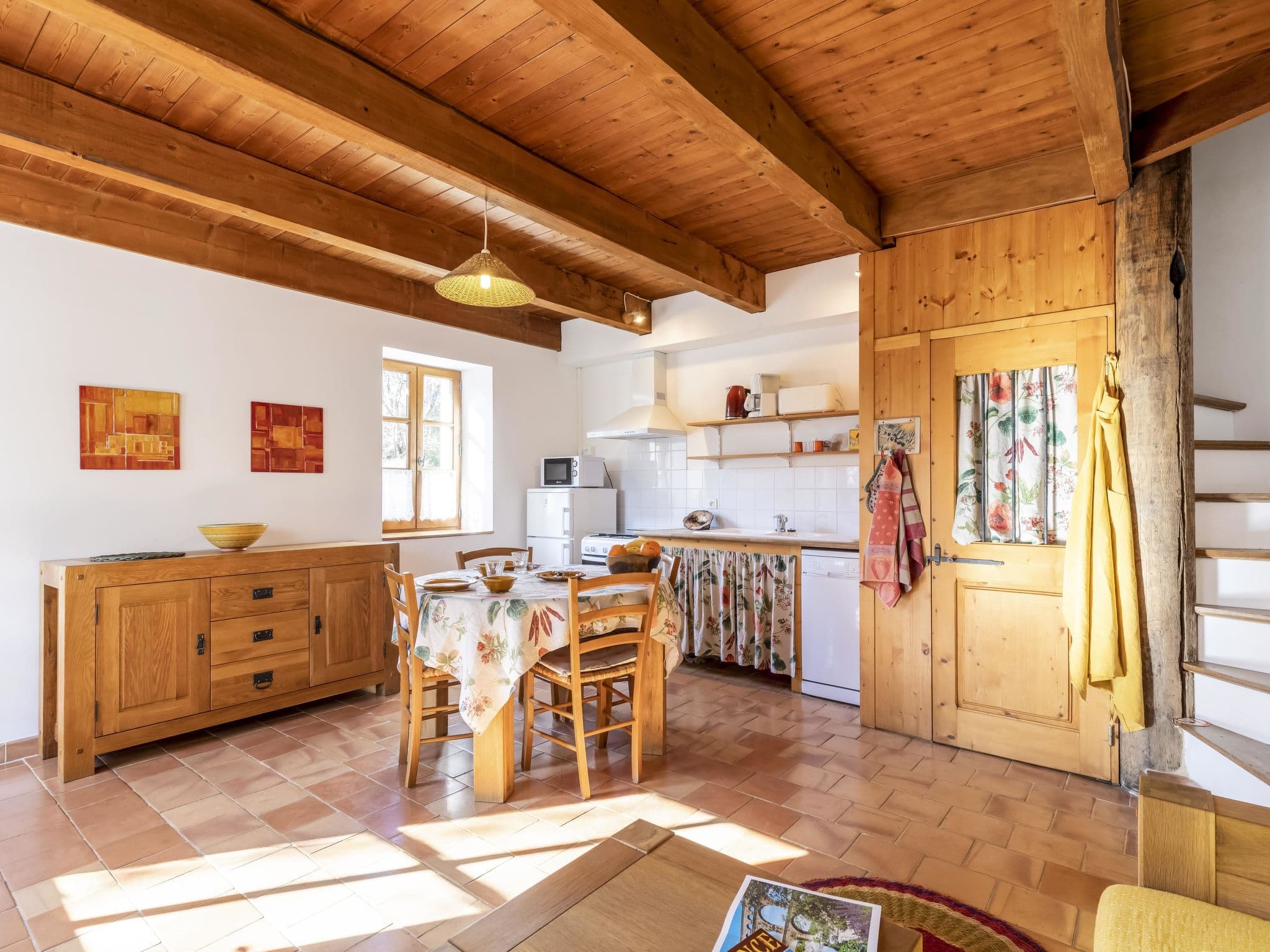 Kitchen / Dining Room