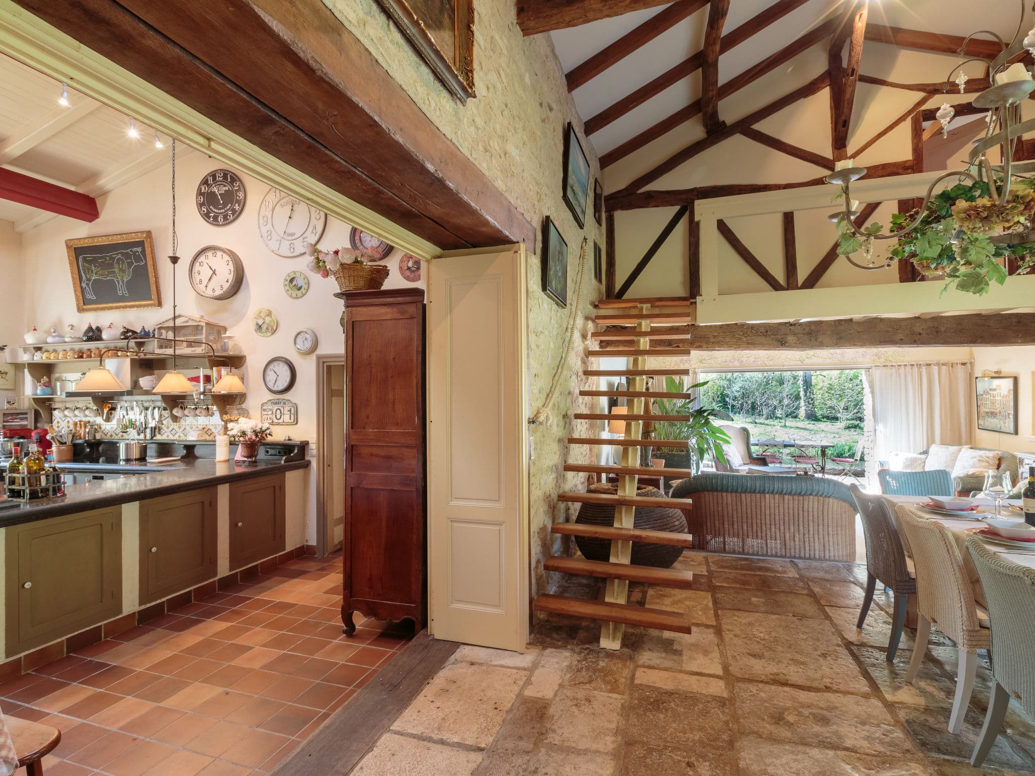 Kitchen / Dining Room