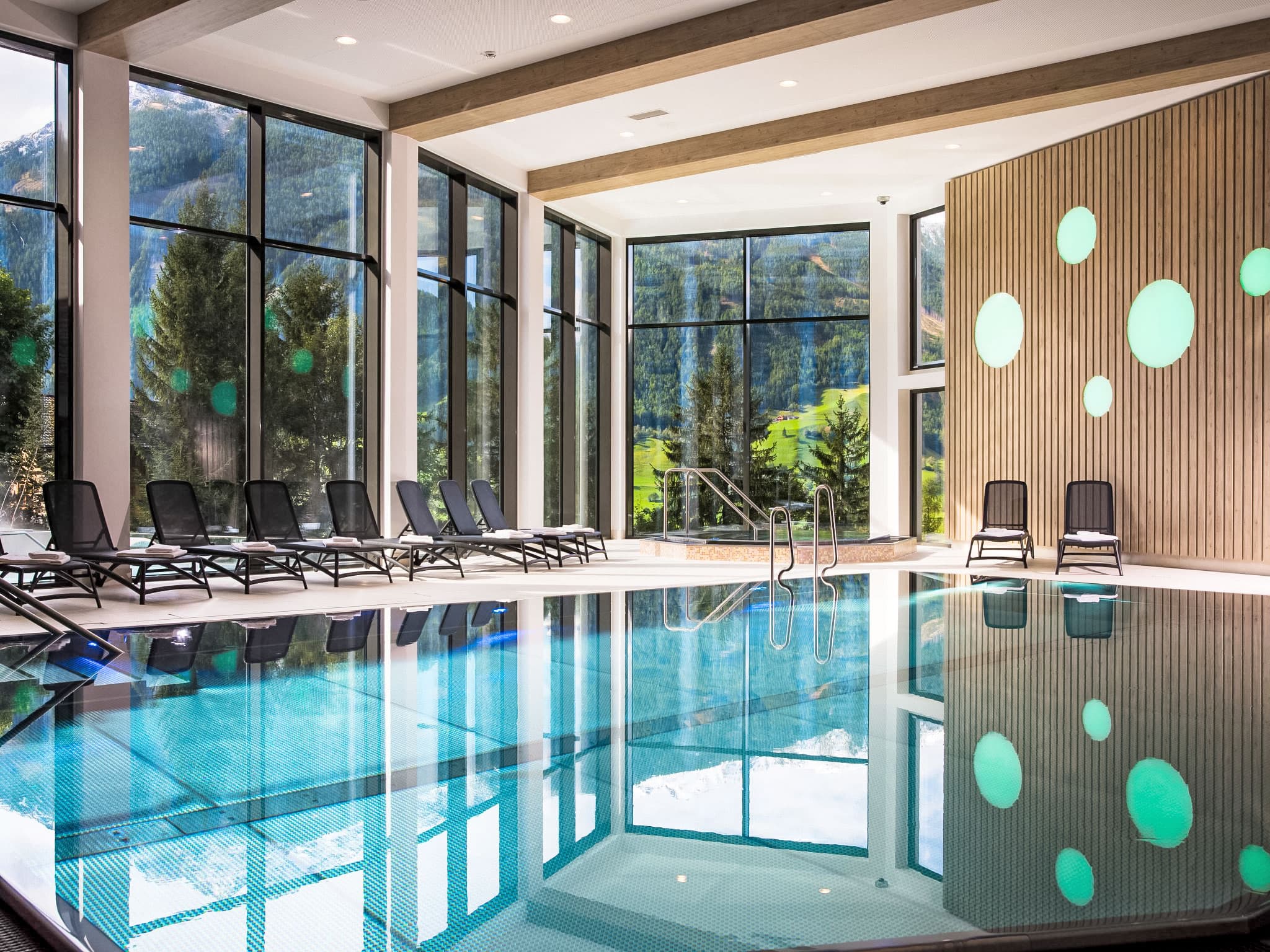 Pool Indoor