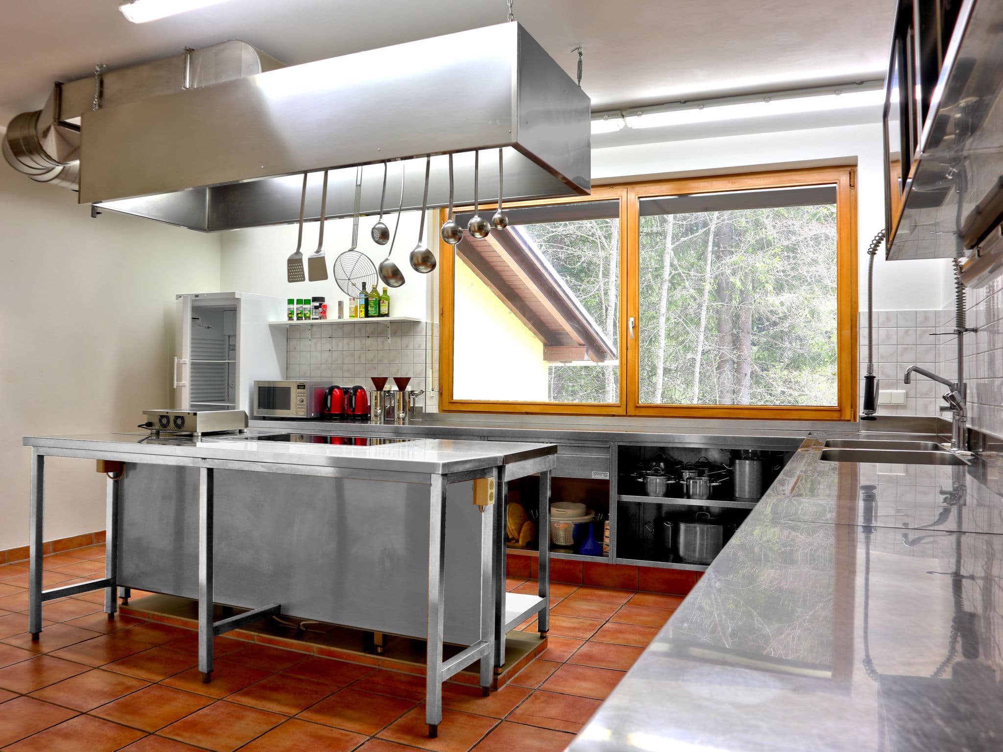 Kitchen / Dining Room