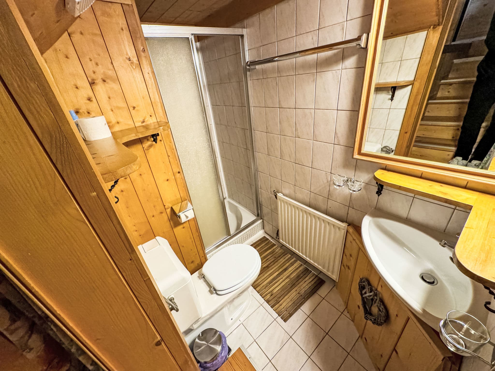 Bathroom / Wellness