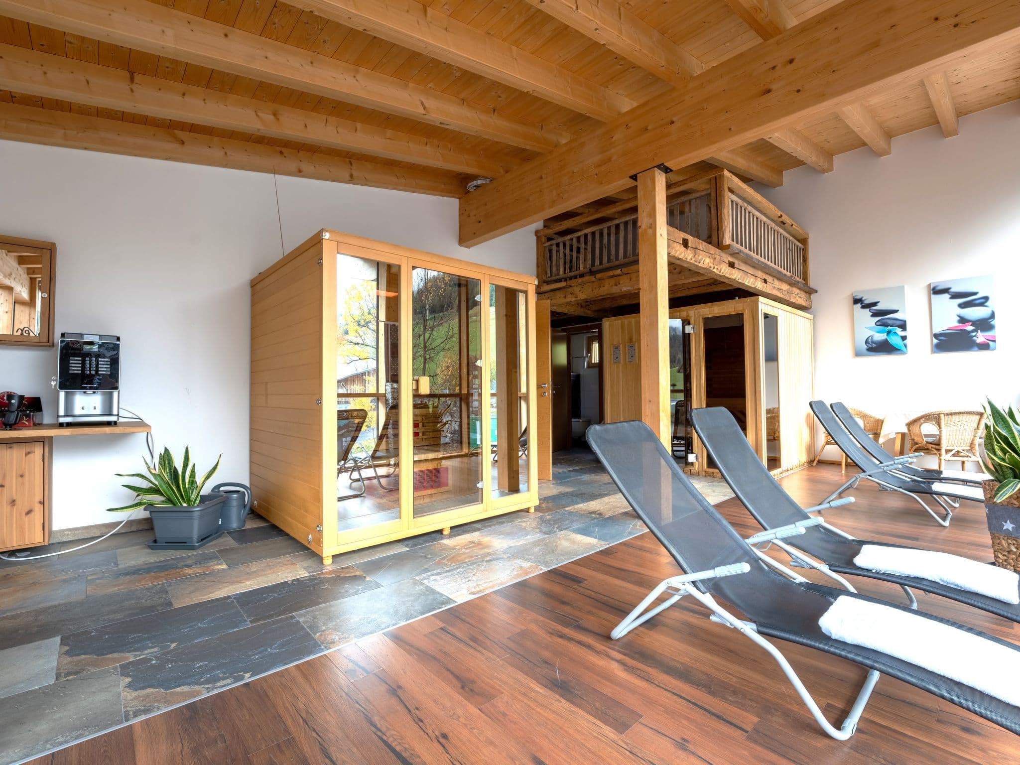 Bathroom / Wellness