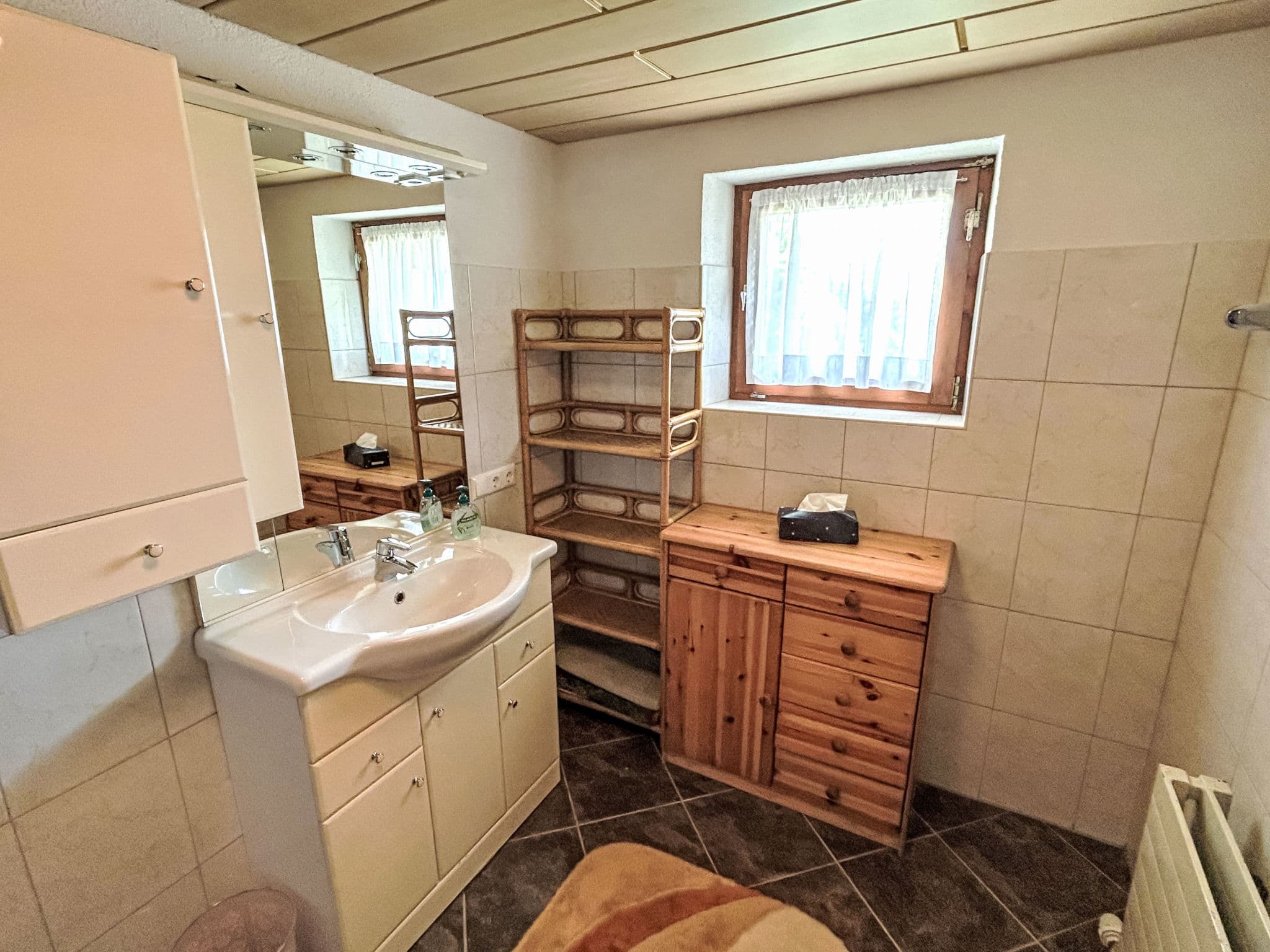 Bathroom / Wellness