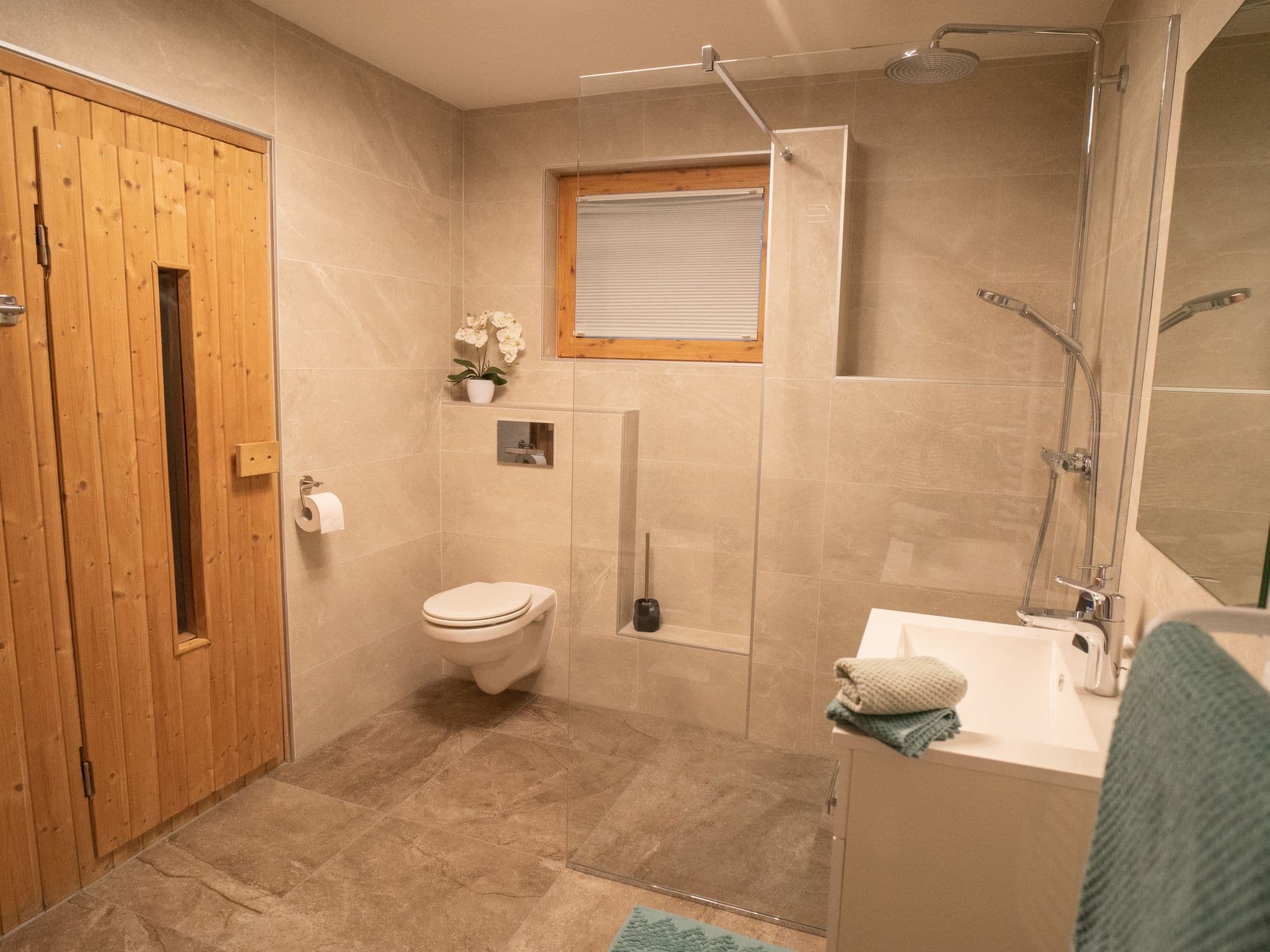 Bathroom / Wellness