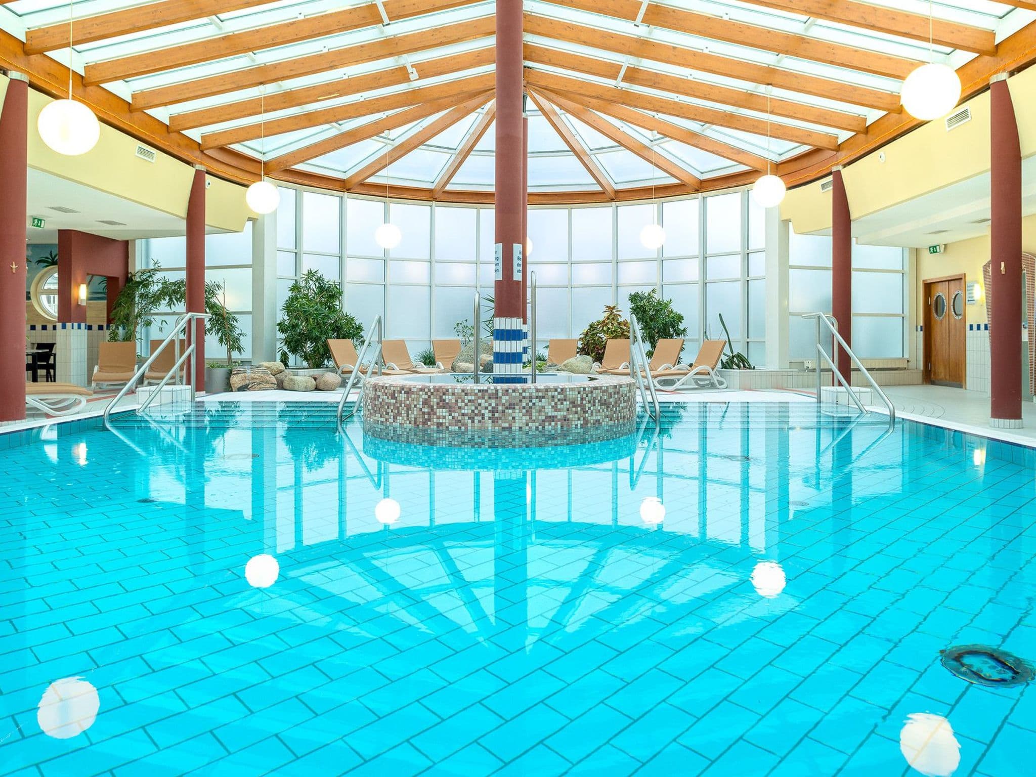 Pool Indoor