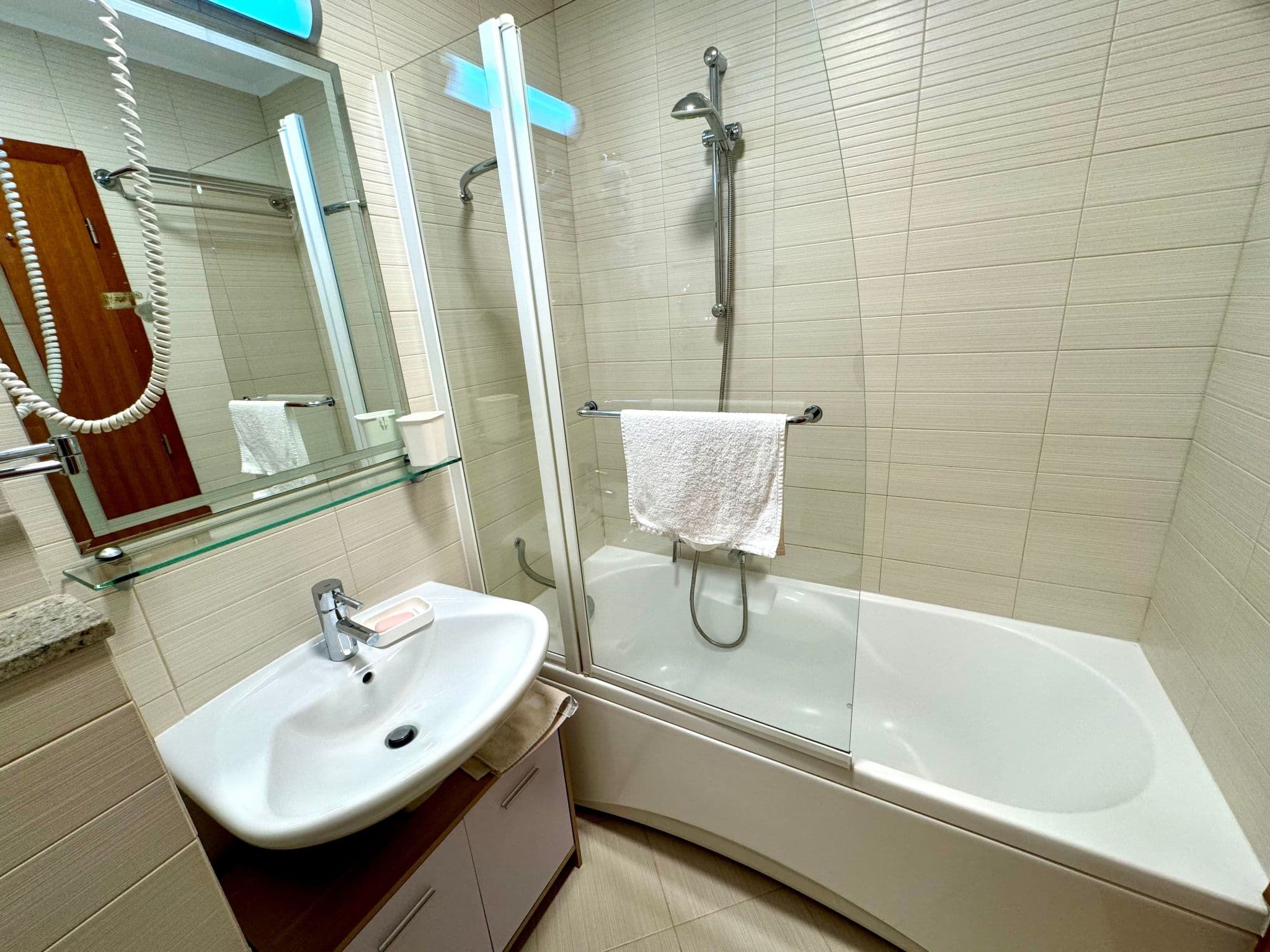Bathroom / Wellness