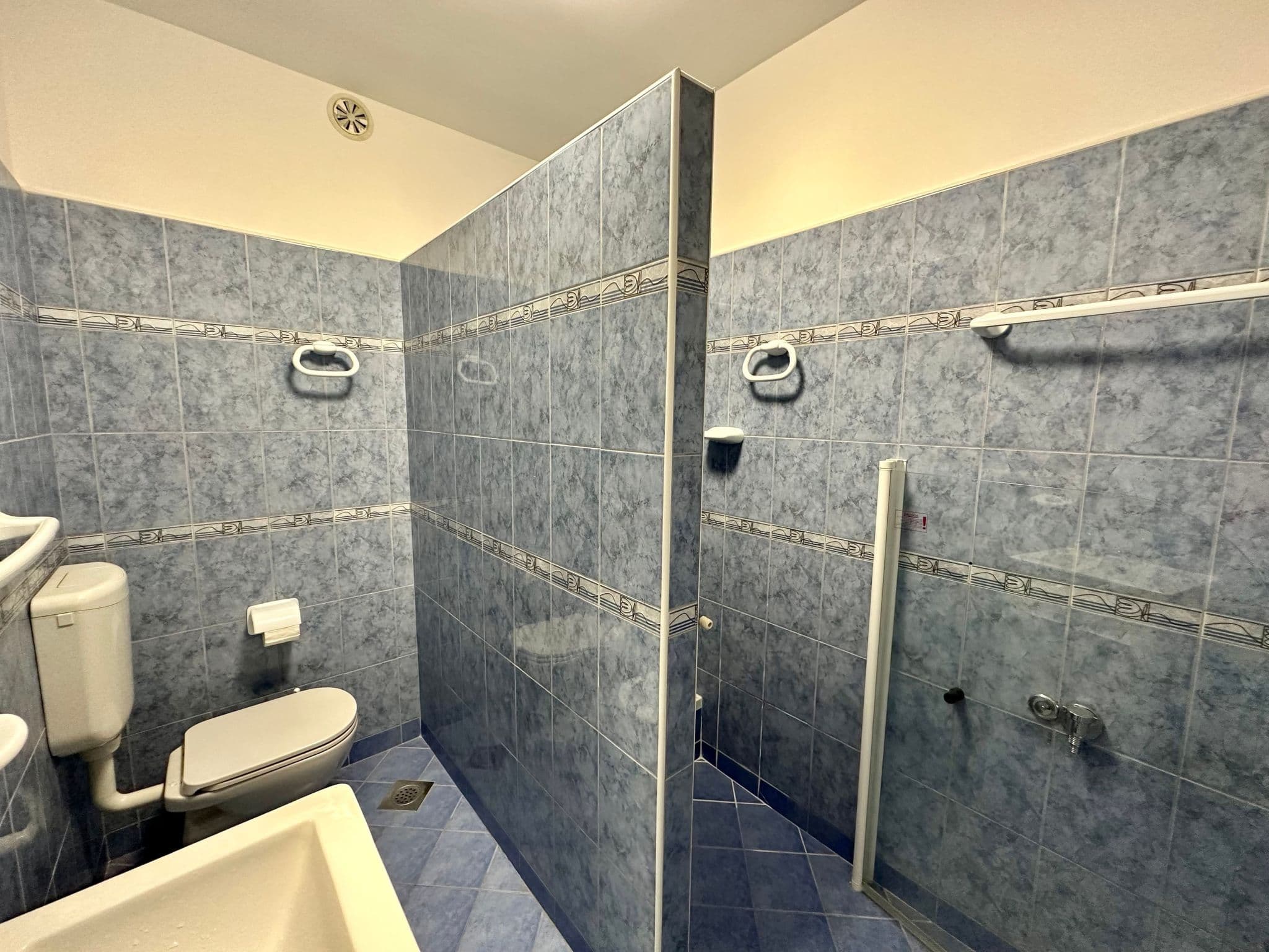 Gallery Image 29
