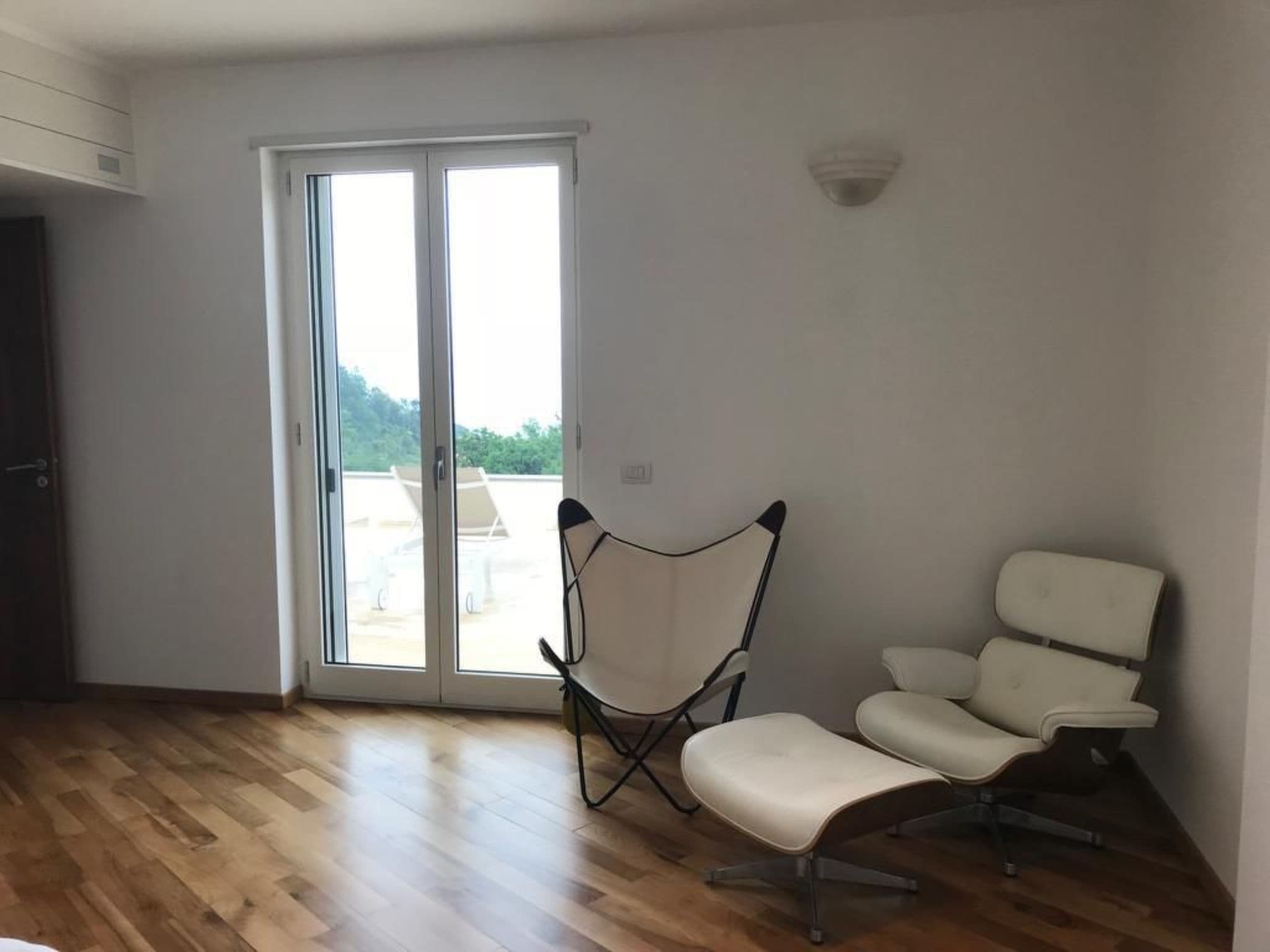 Gallery Image 30
