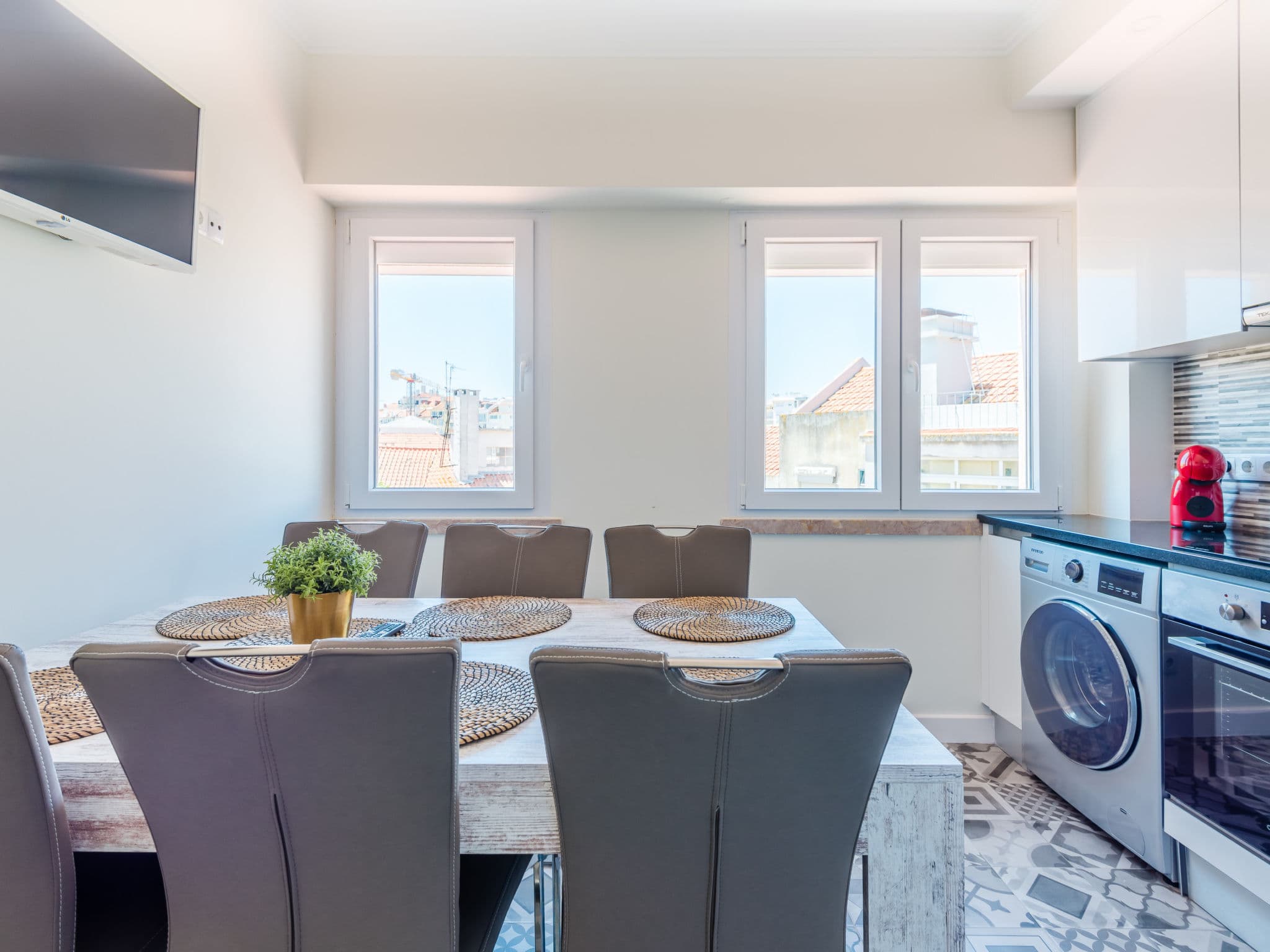 Kitchen / Dining Room