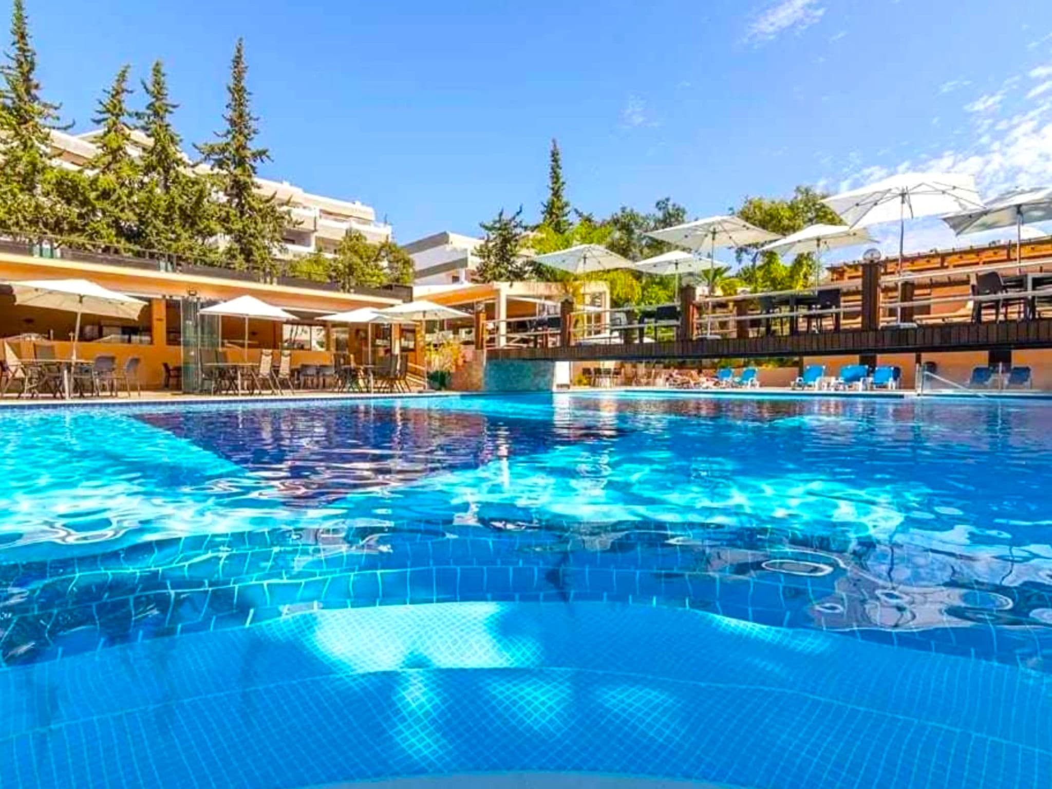 Pool Indoor
