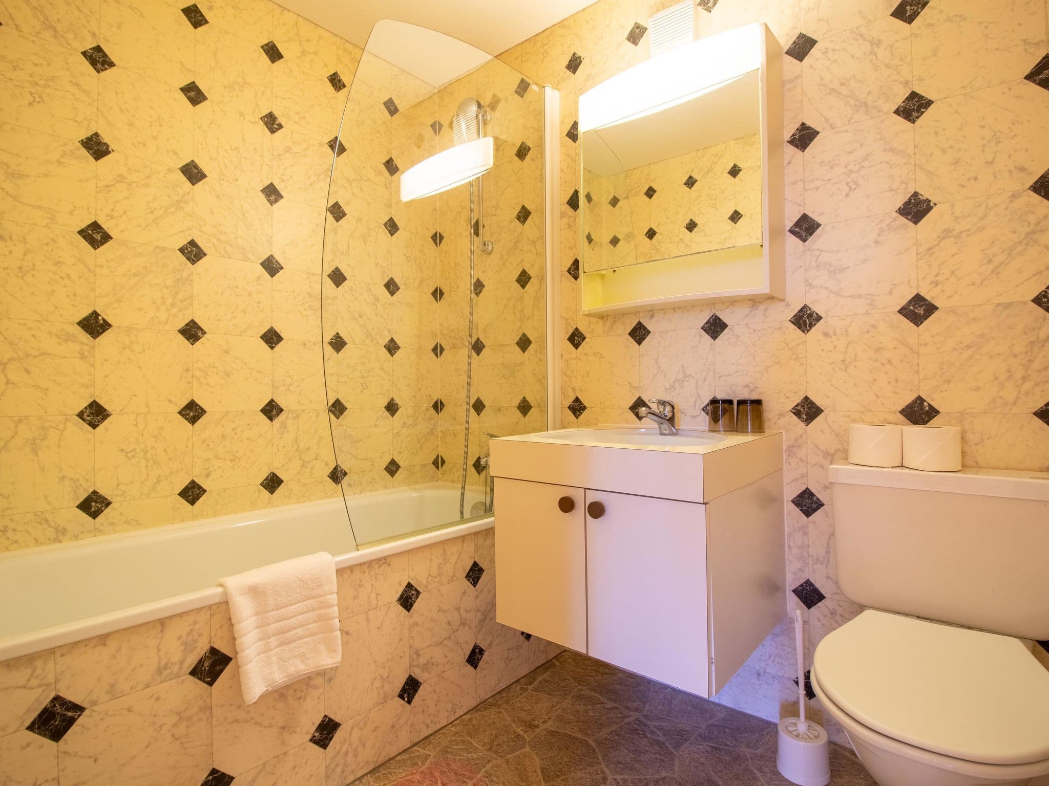 Bathroom / Wellness
