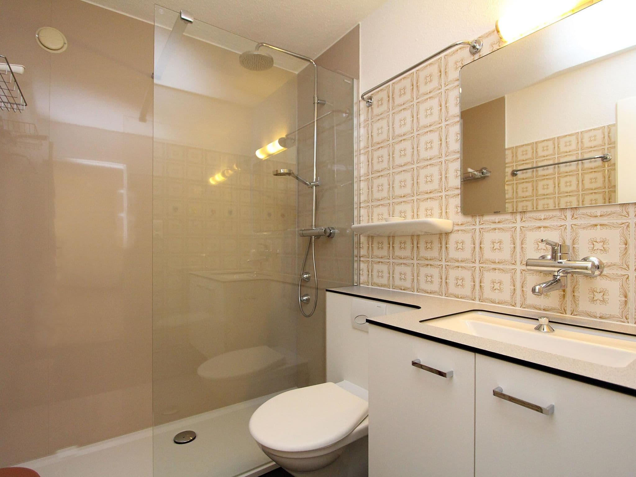 Gallery Image 9