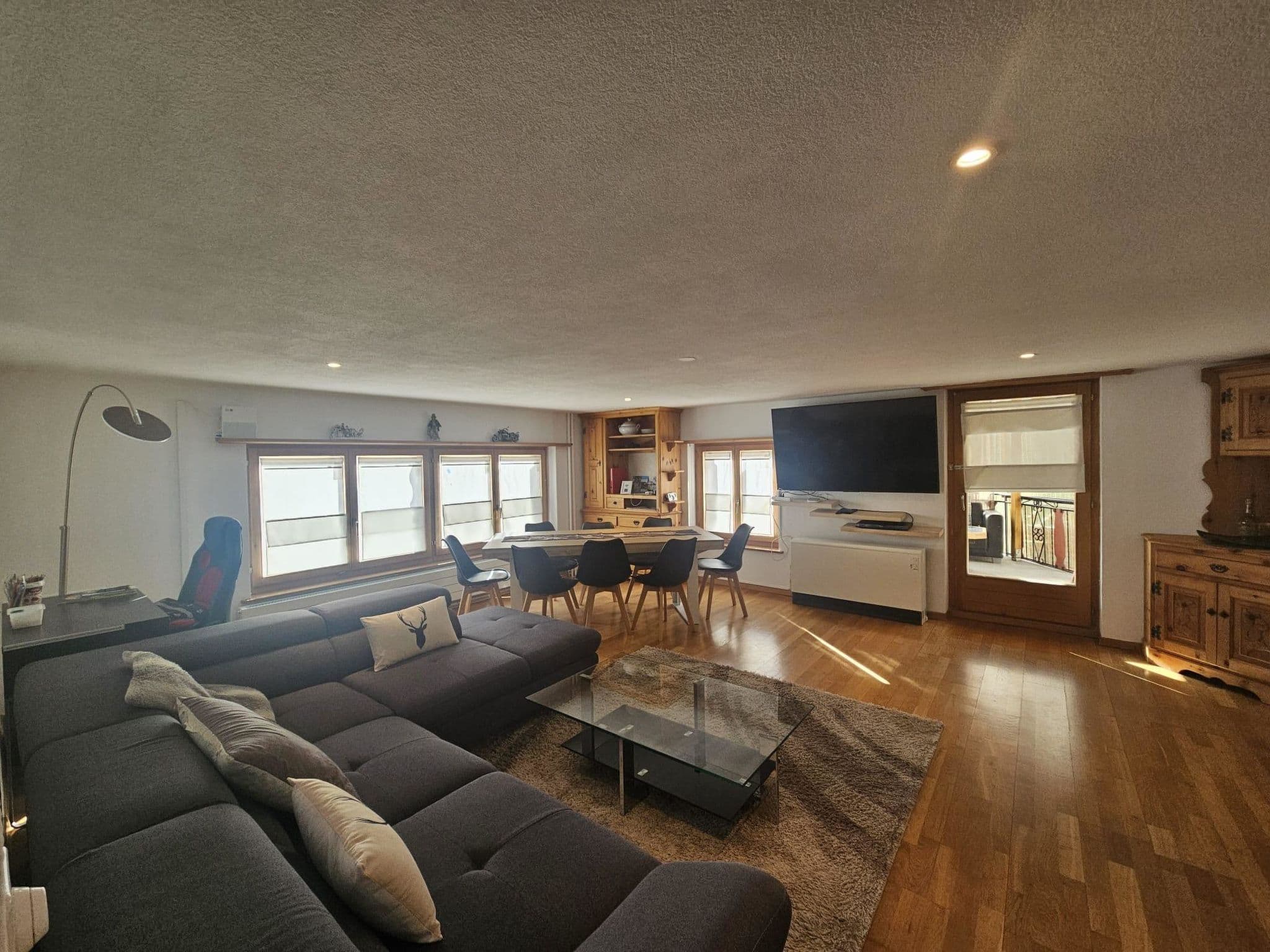 Gallery Image 13