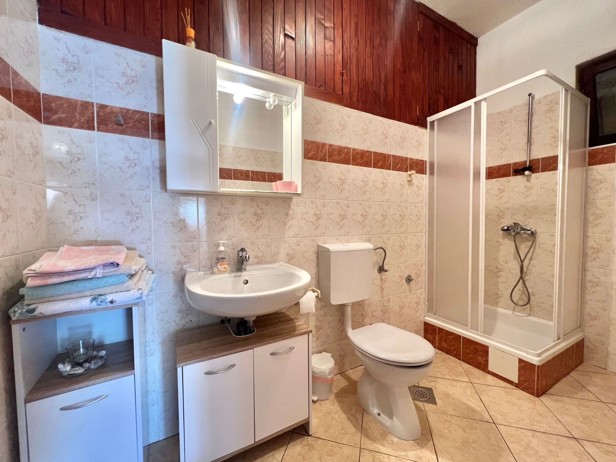Bathroom / Wellness