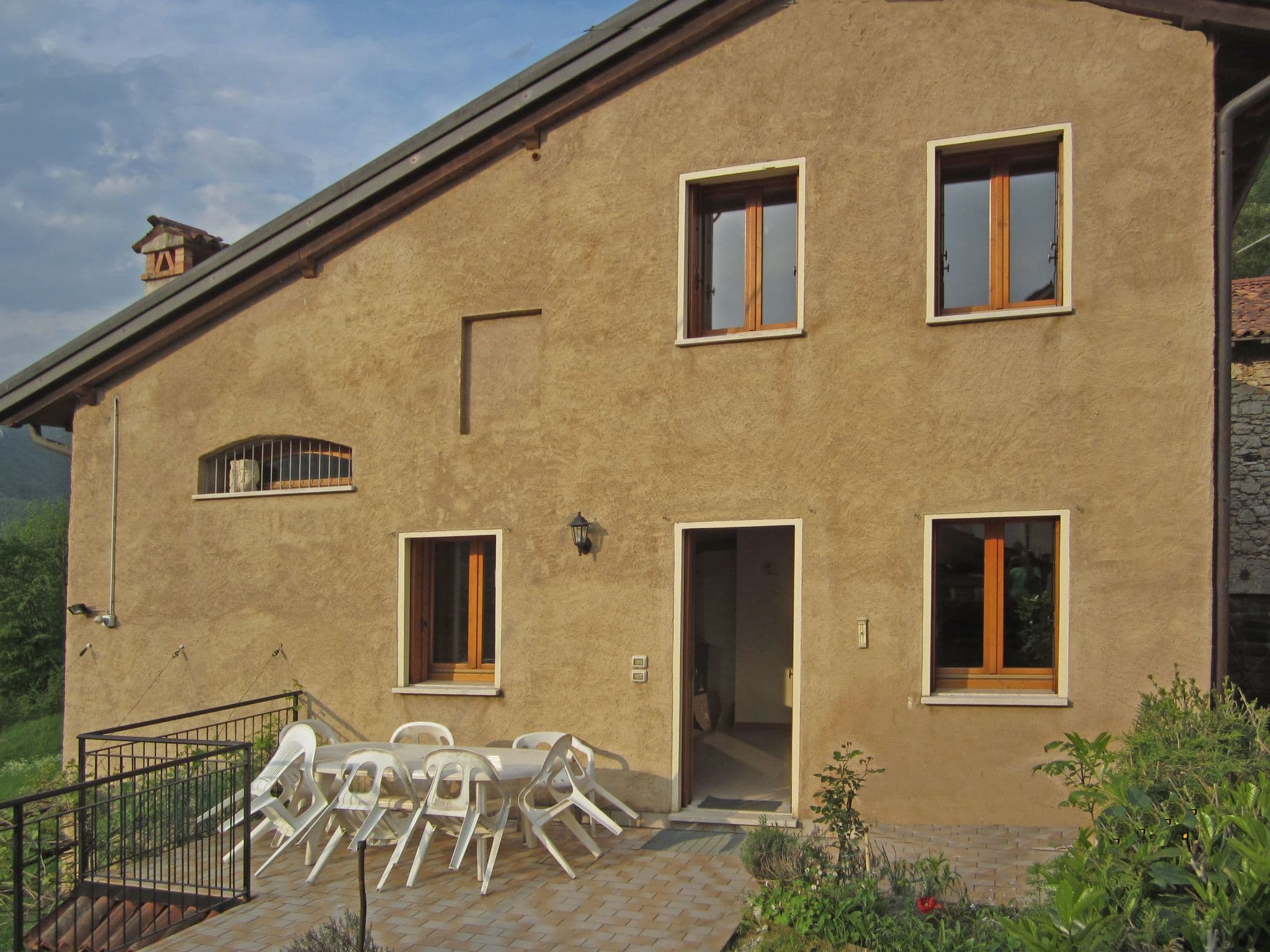 Gallery Image 18