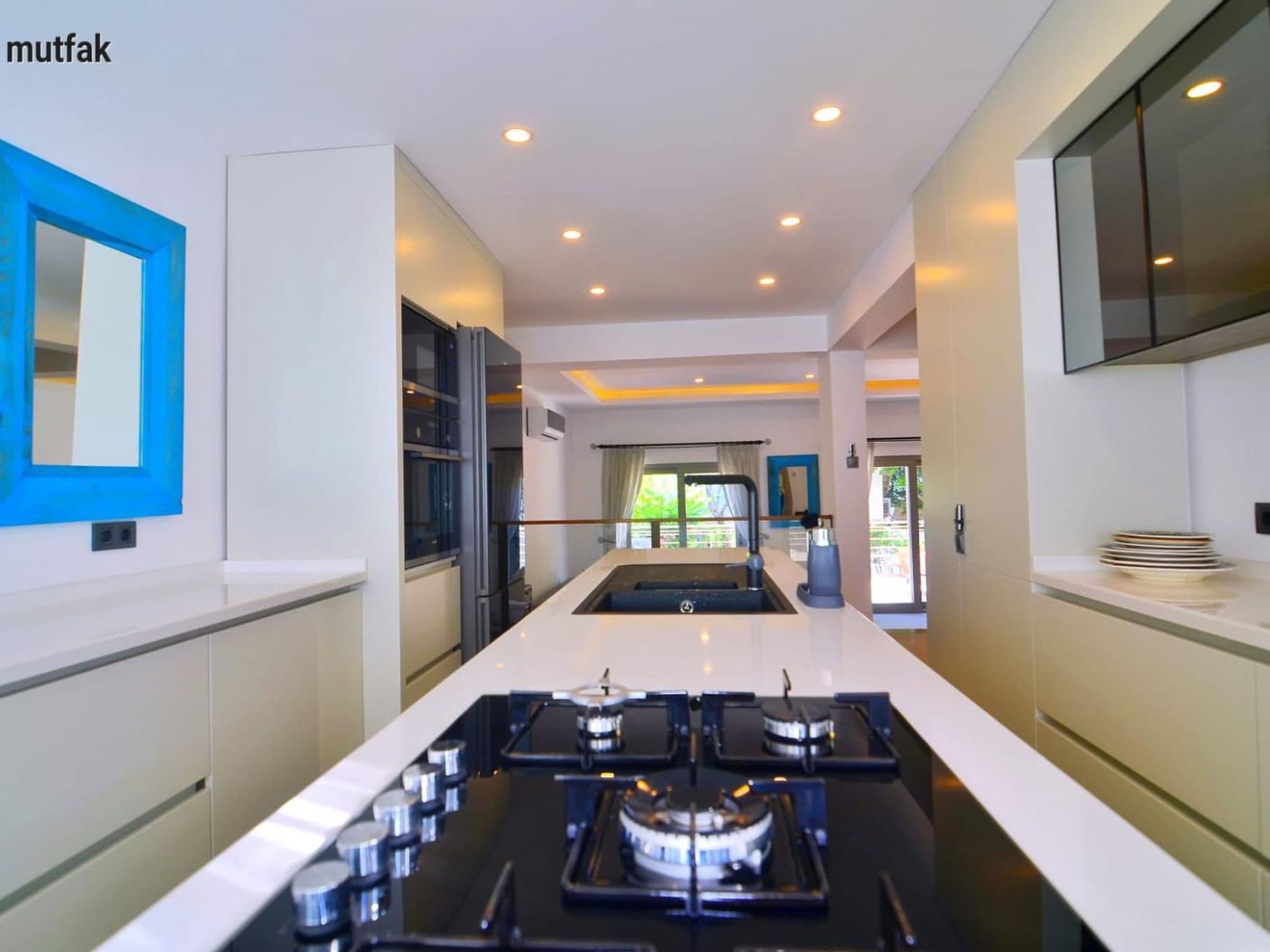 Gallery Image 8
