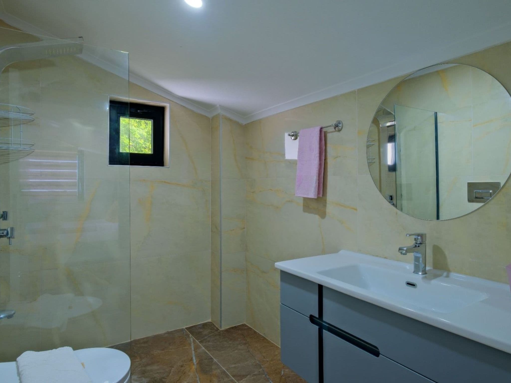 Gallery Image 22