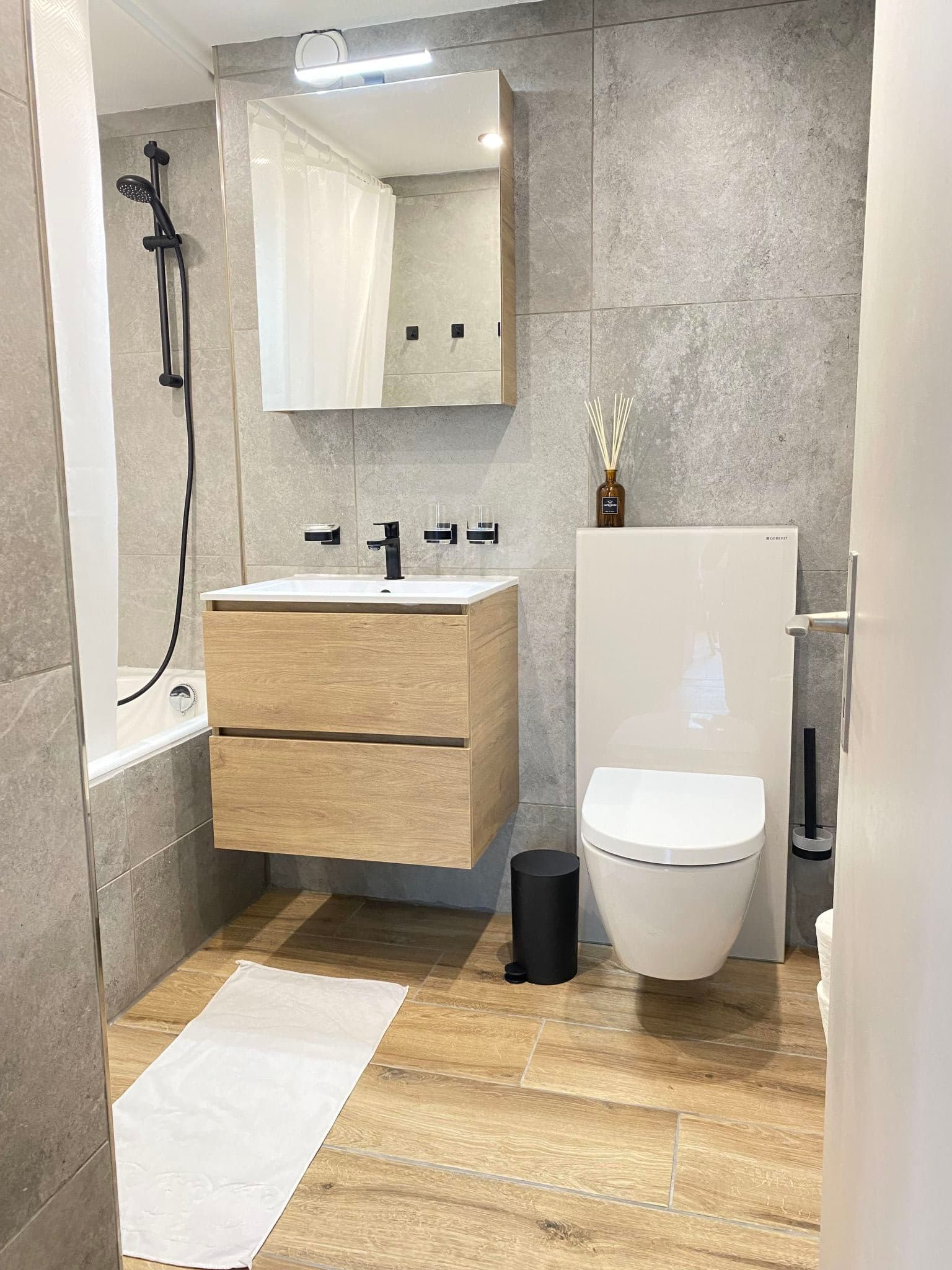 Bathroom / Wellness