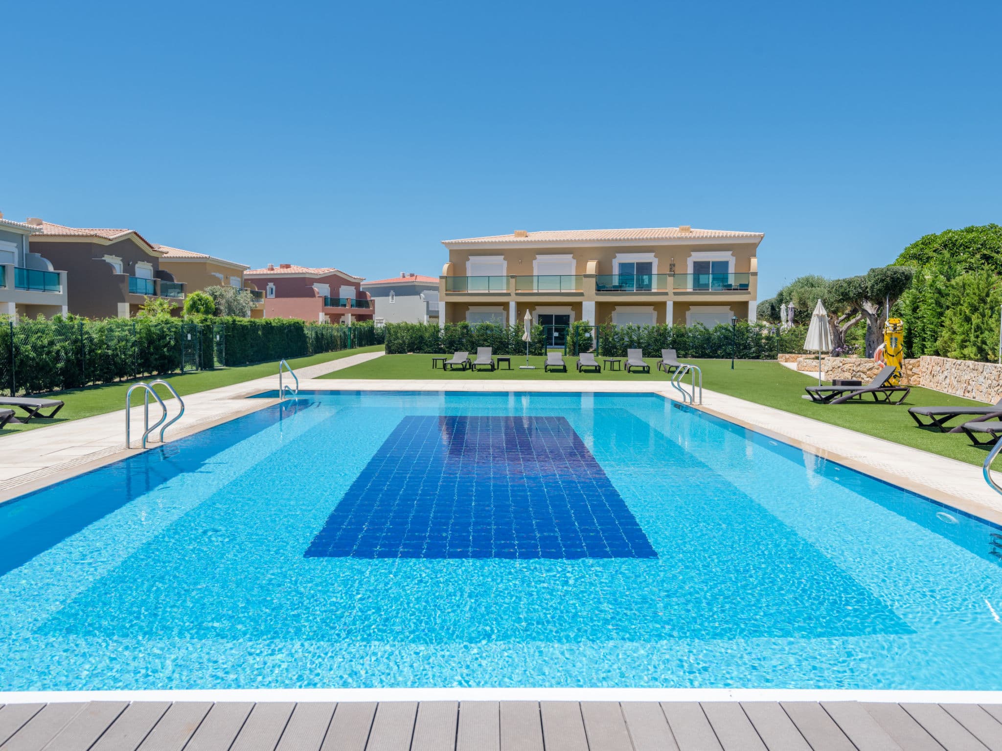 Pool Indoor
