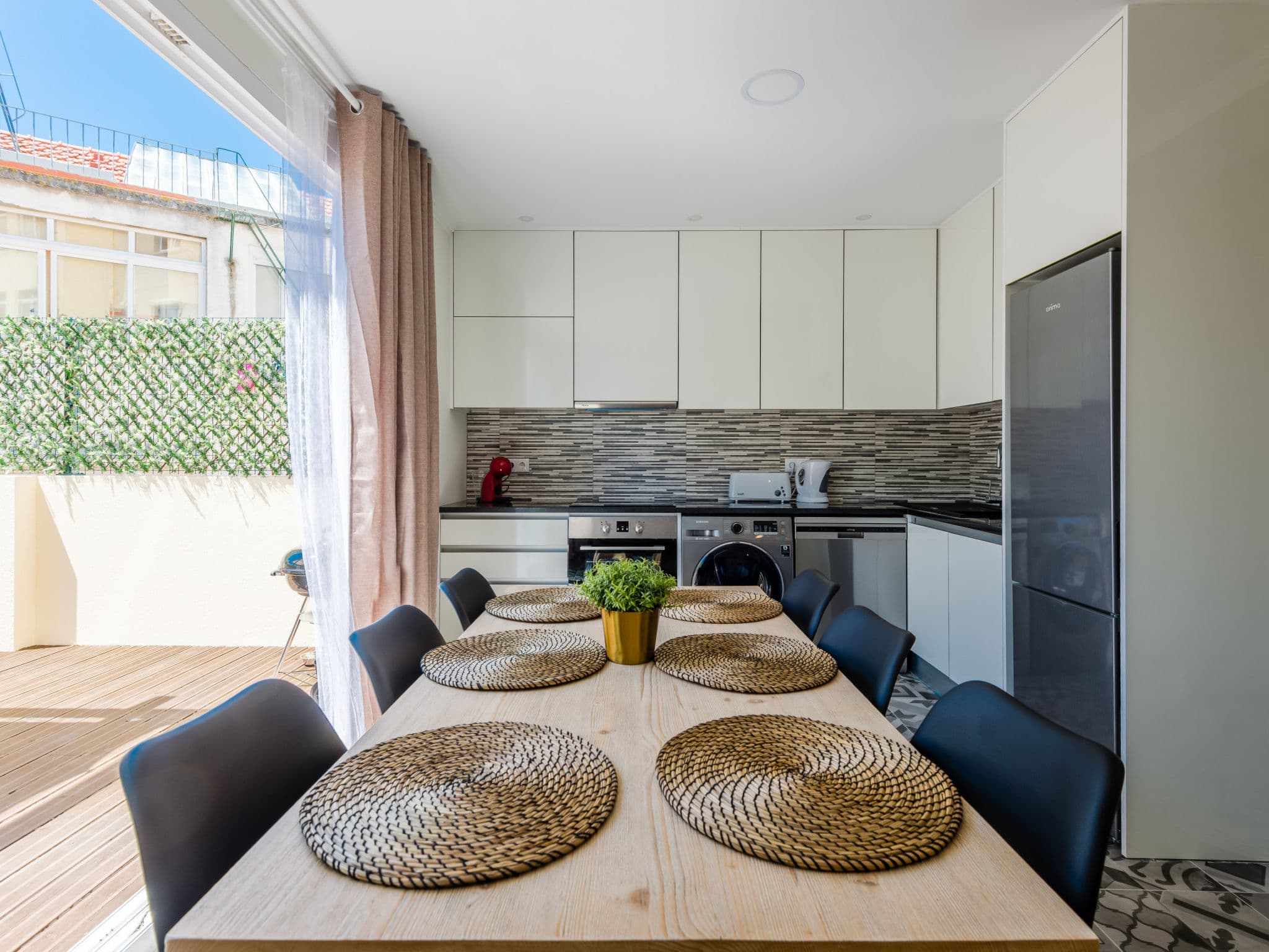 Kitchen / Dining Room
